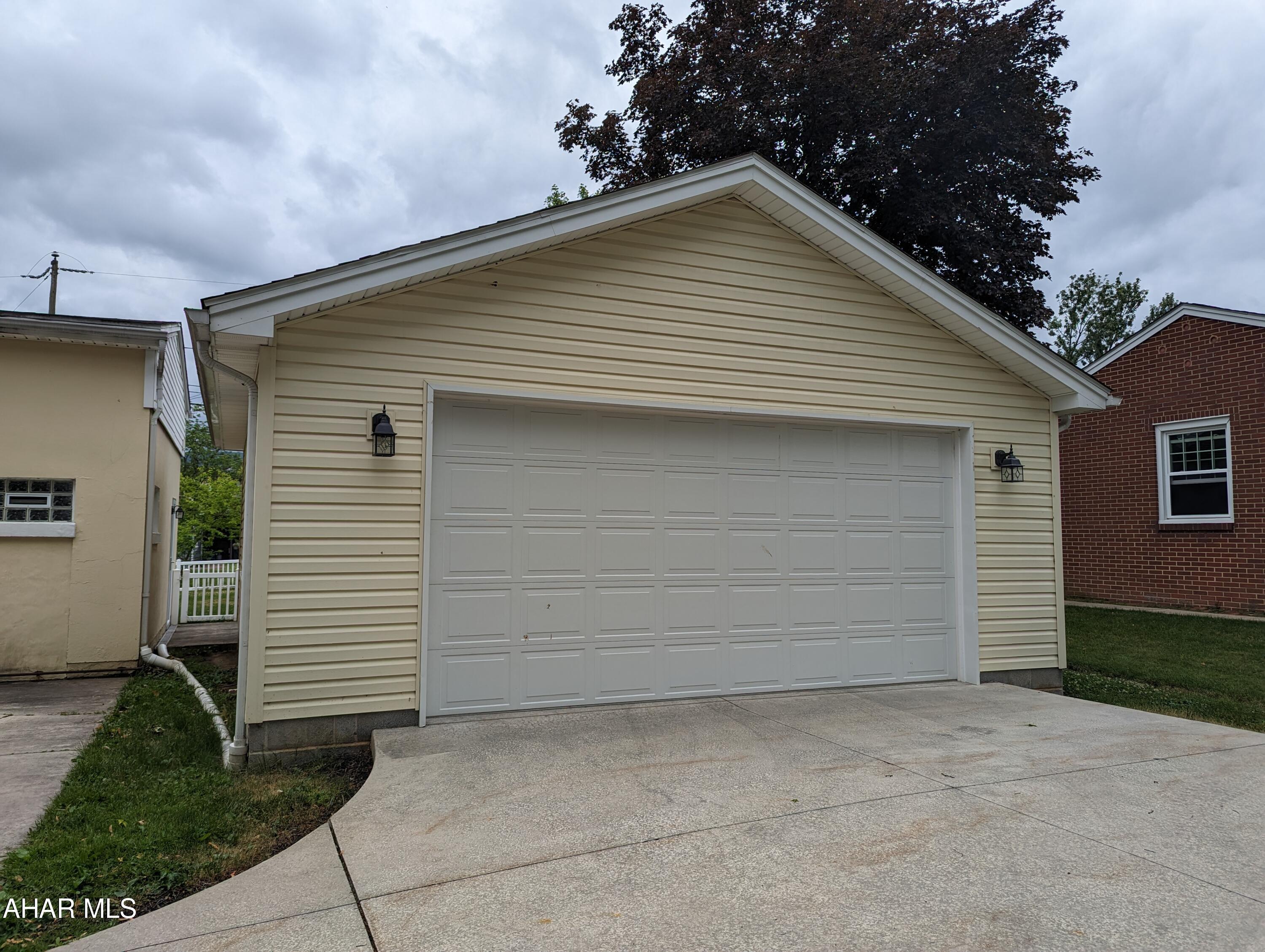 Hollidaysburg - Residential