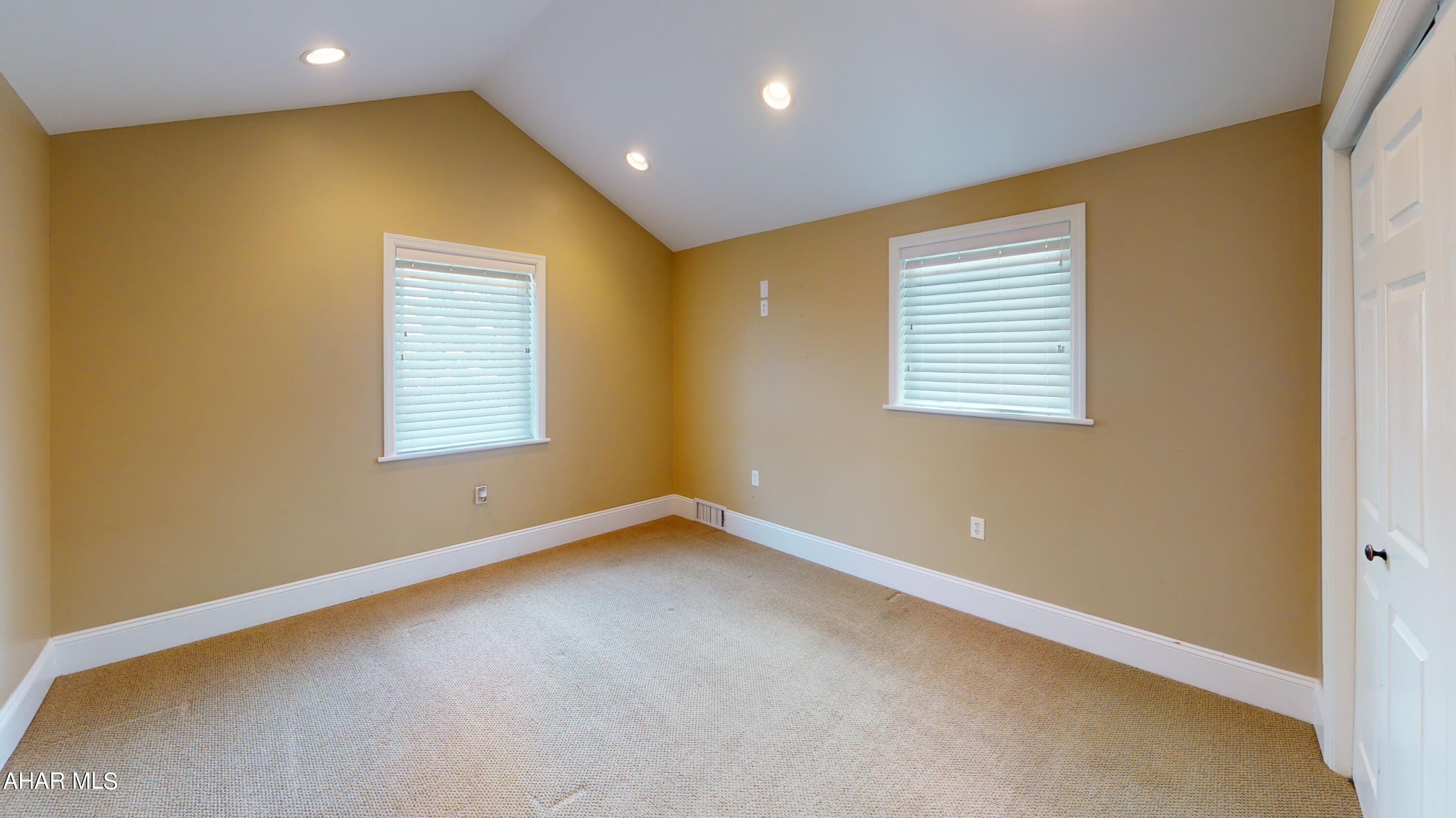 Hollidaysburg - Residential