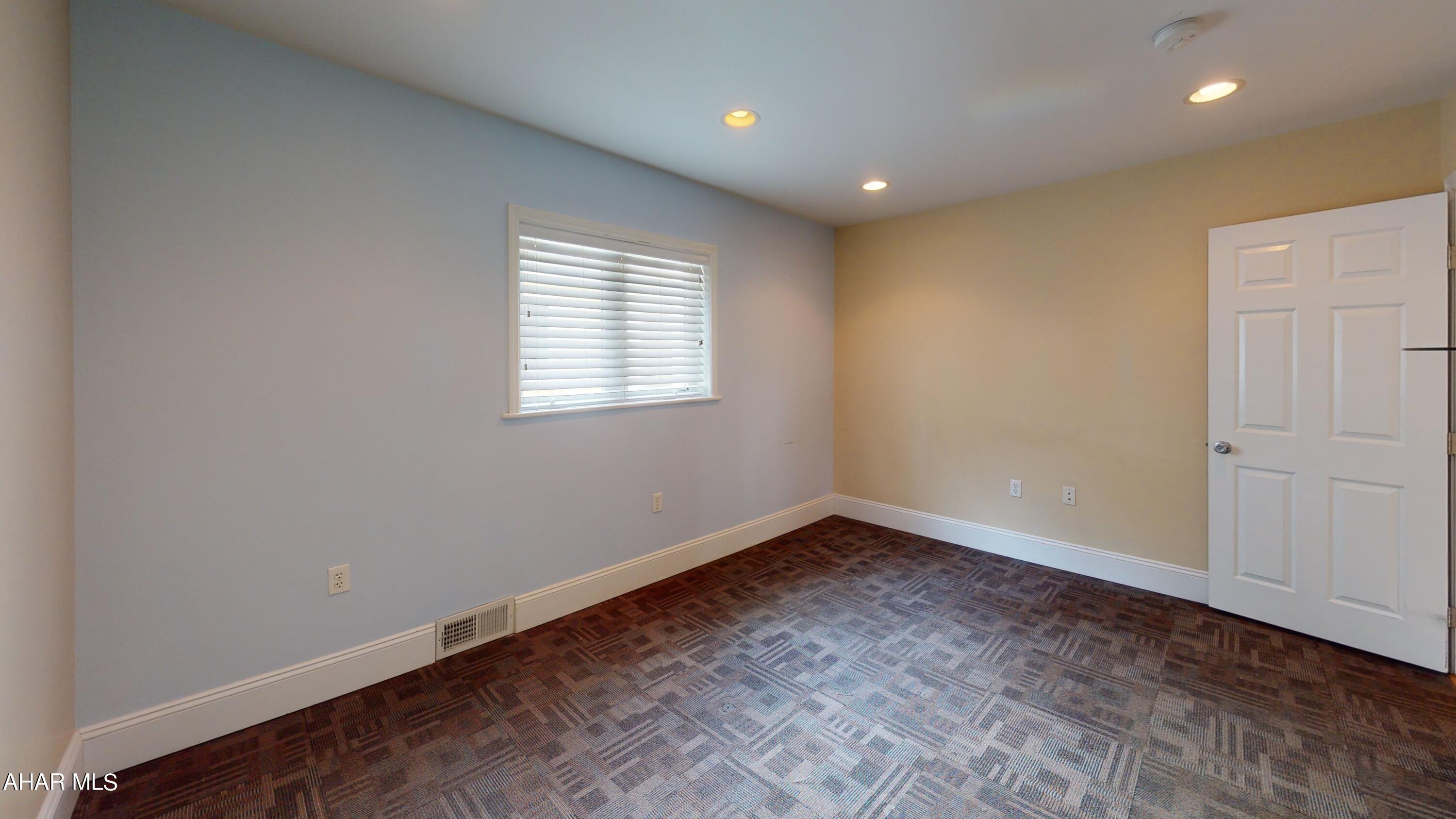 Hollidaysburg - Residential