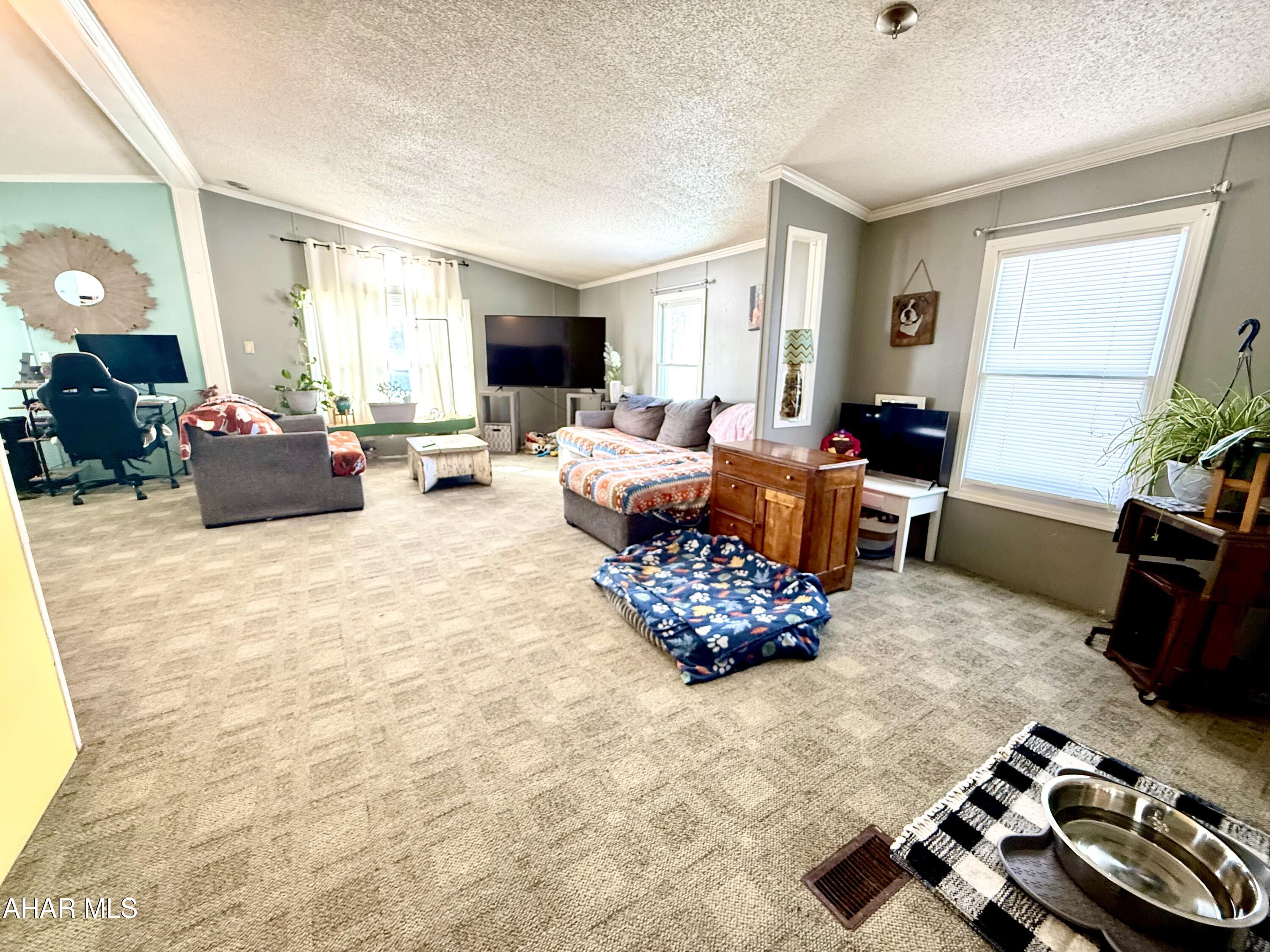 Laurel Woods - Residential