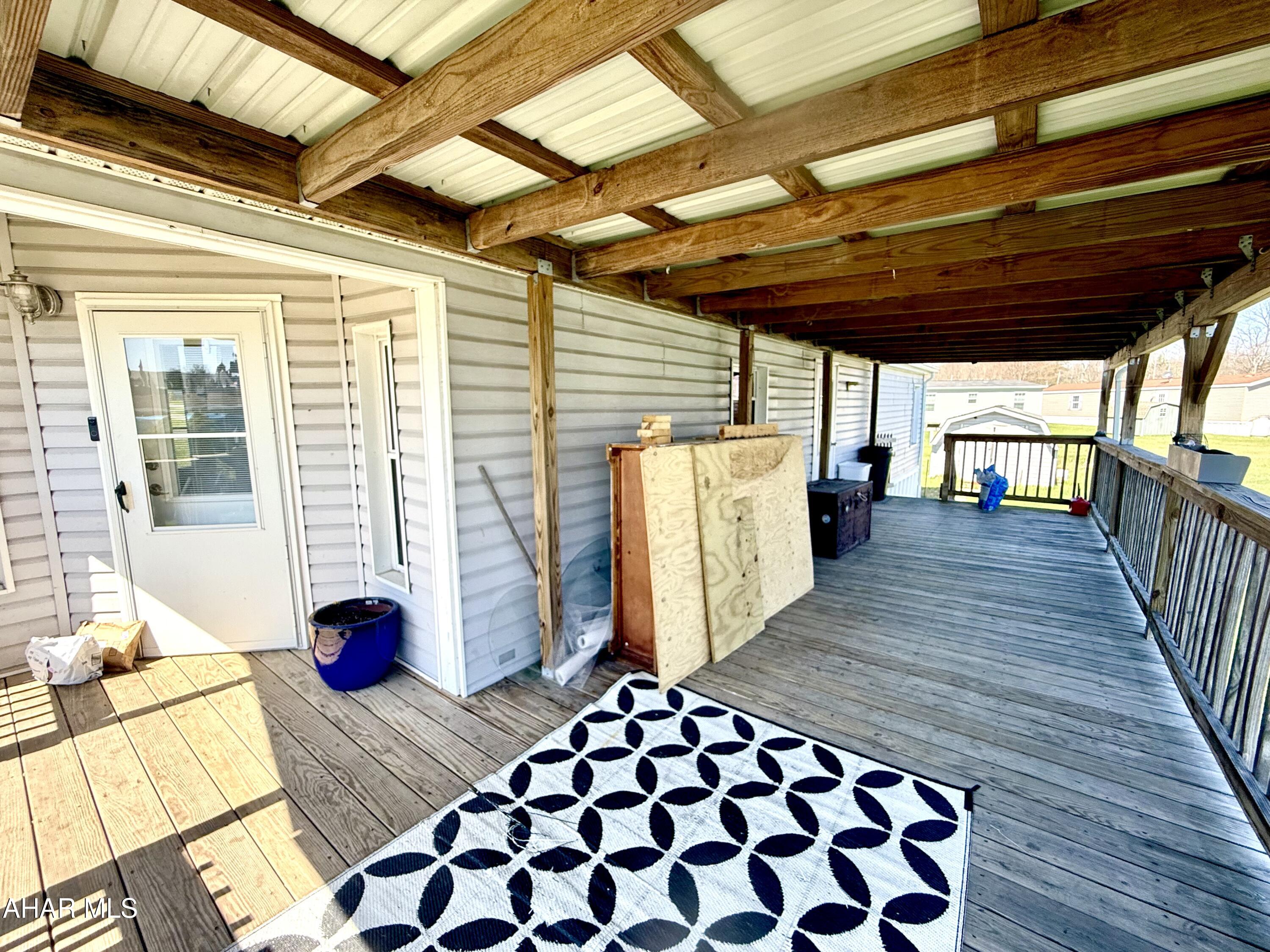 Laurel Woods - Residential