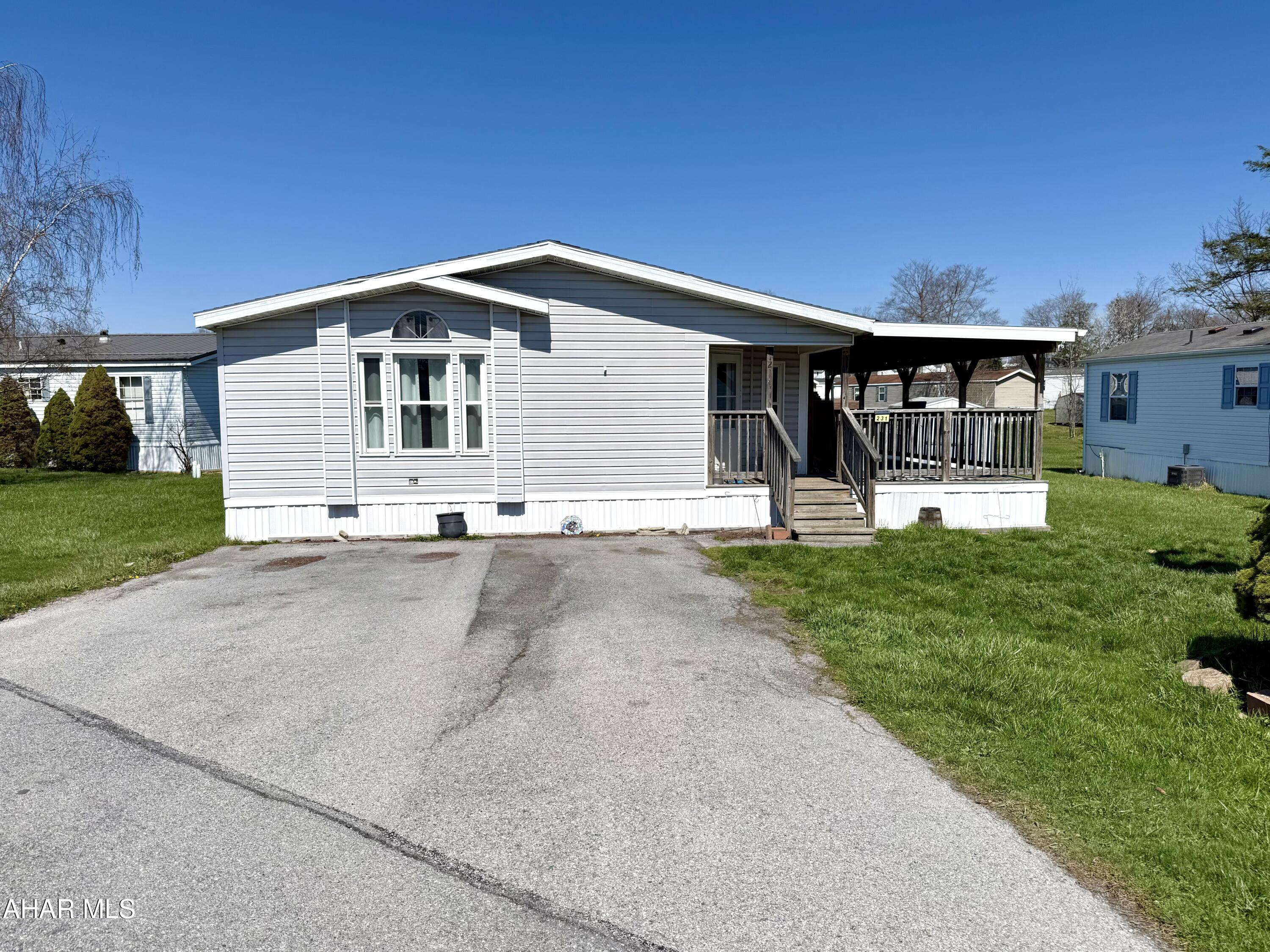 Laurel Woods - Residential