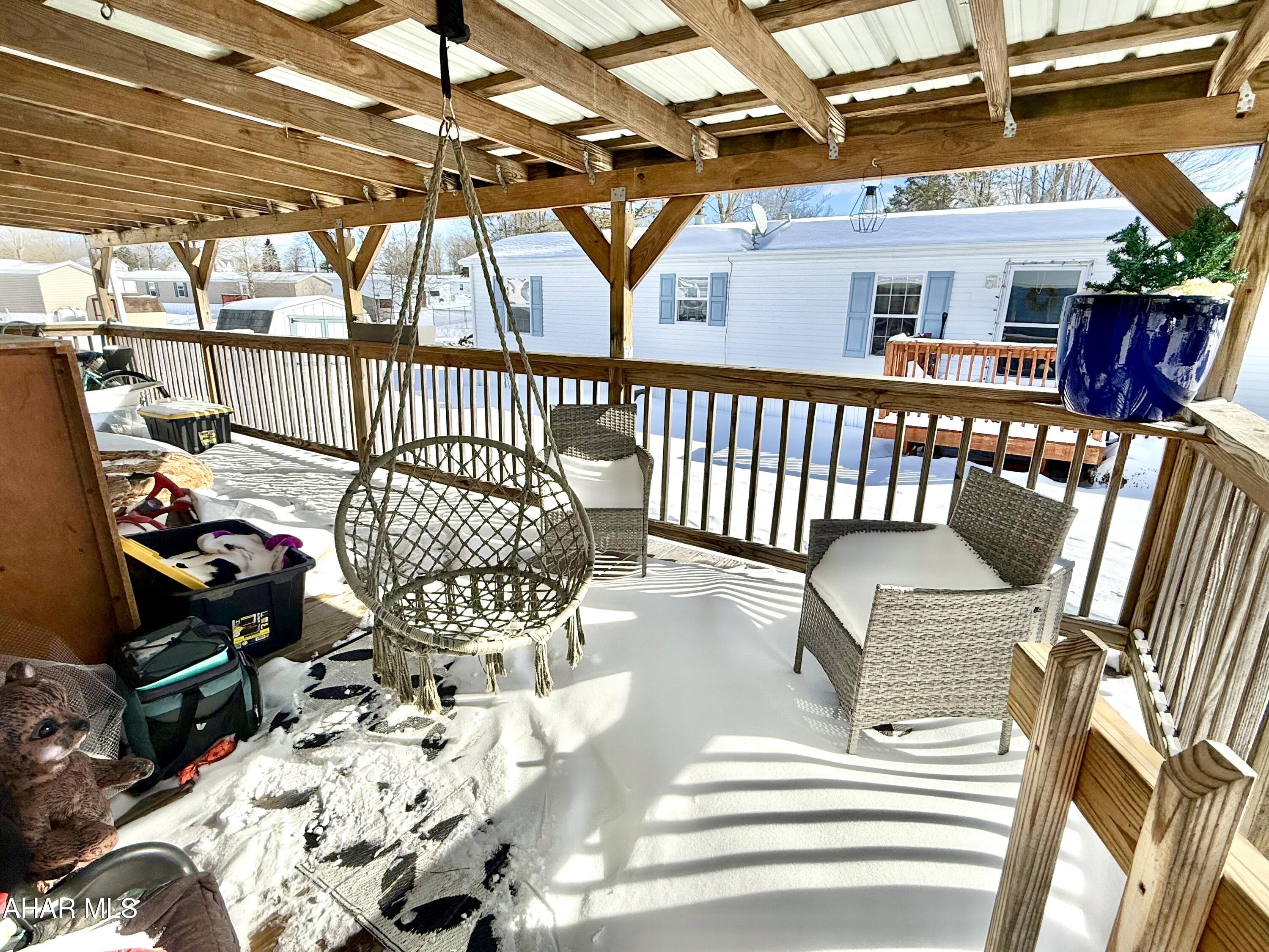 Laurel Woods - Residential