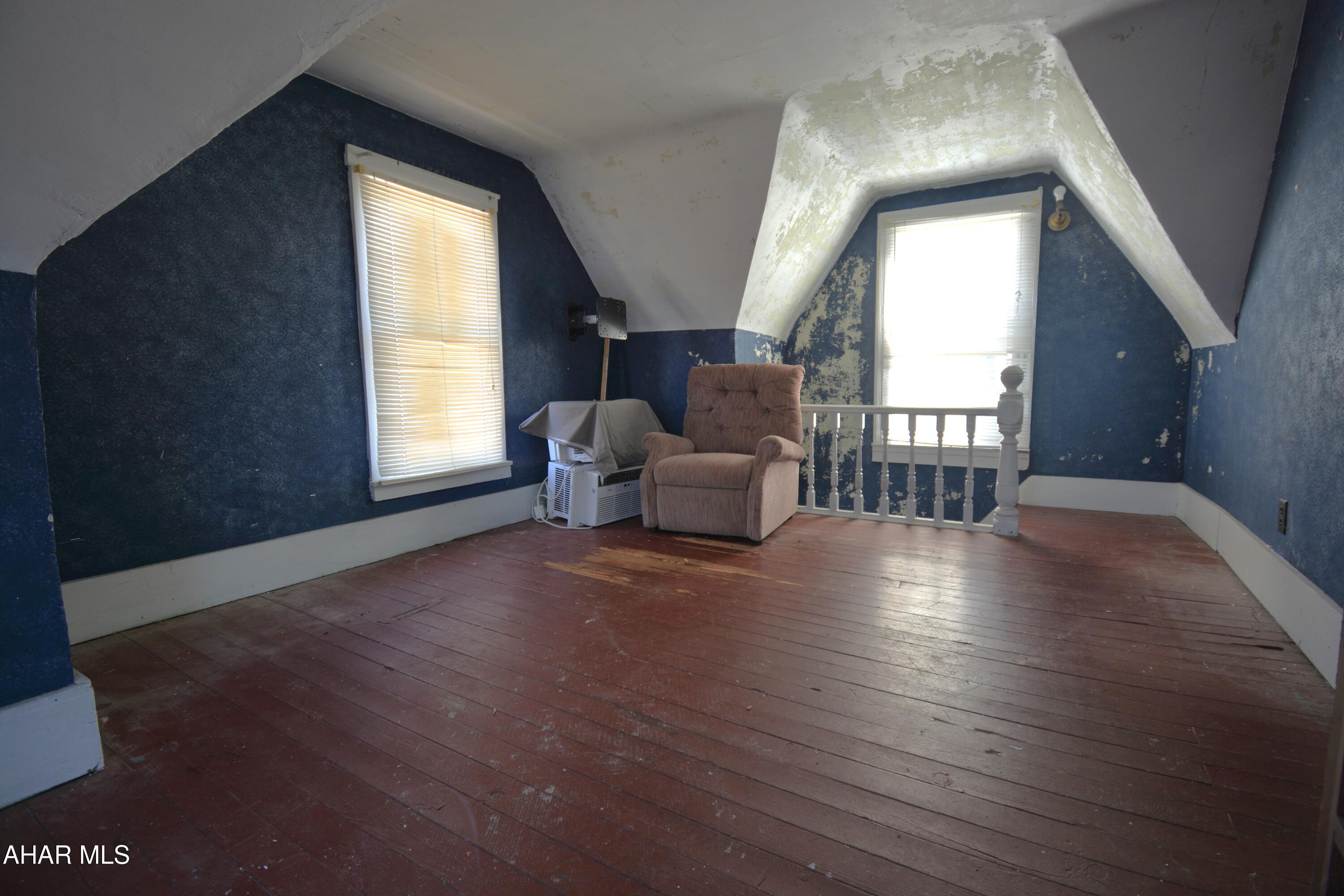 Juniata - Residential