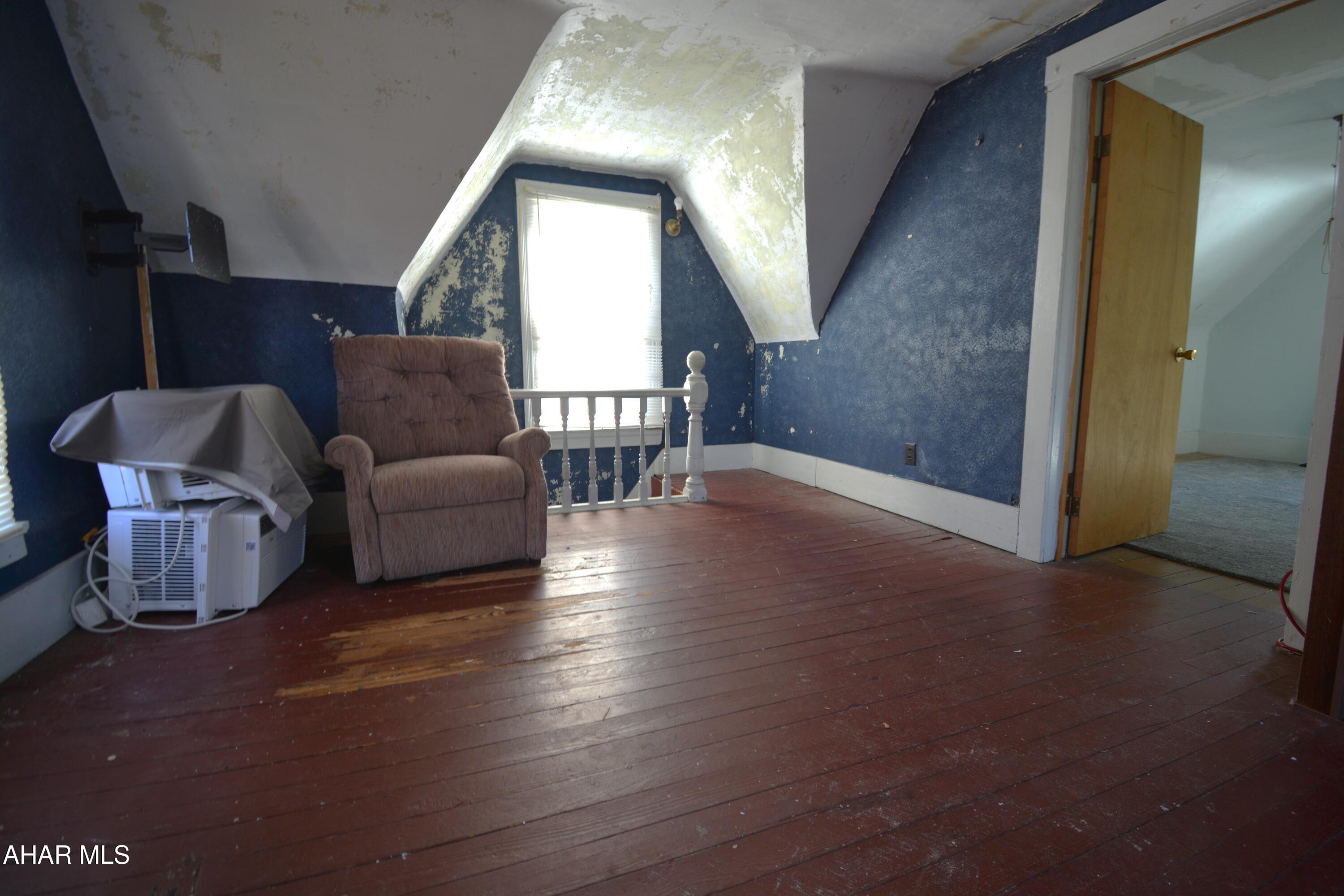 Juniata - Residential