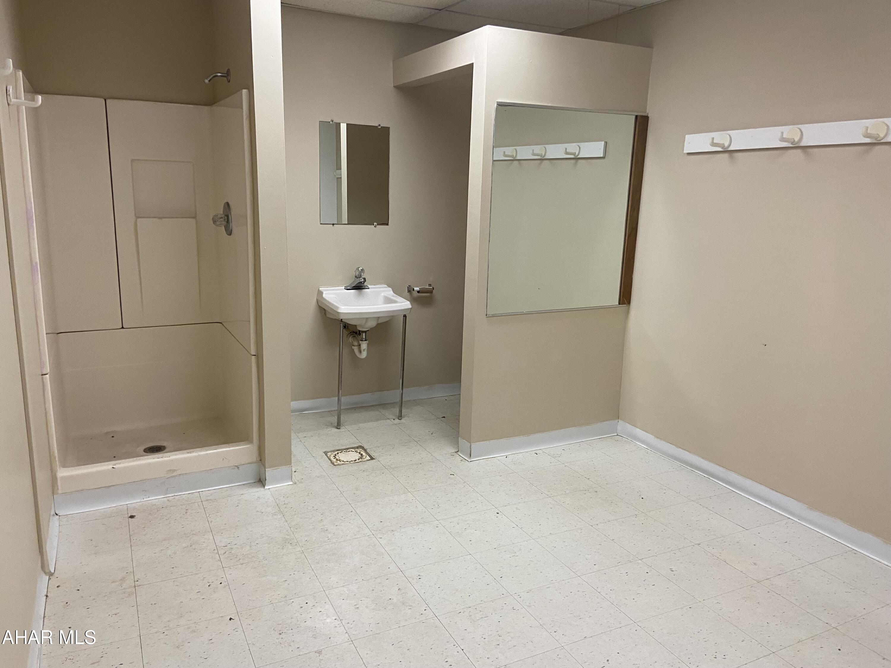 None - Commercial Lease