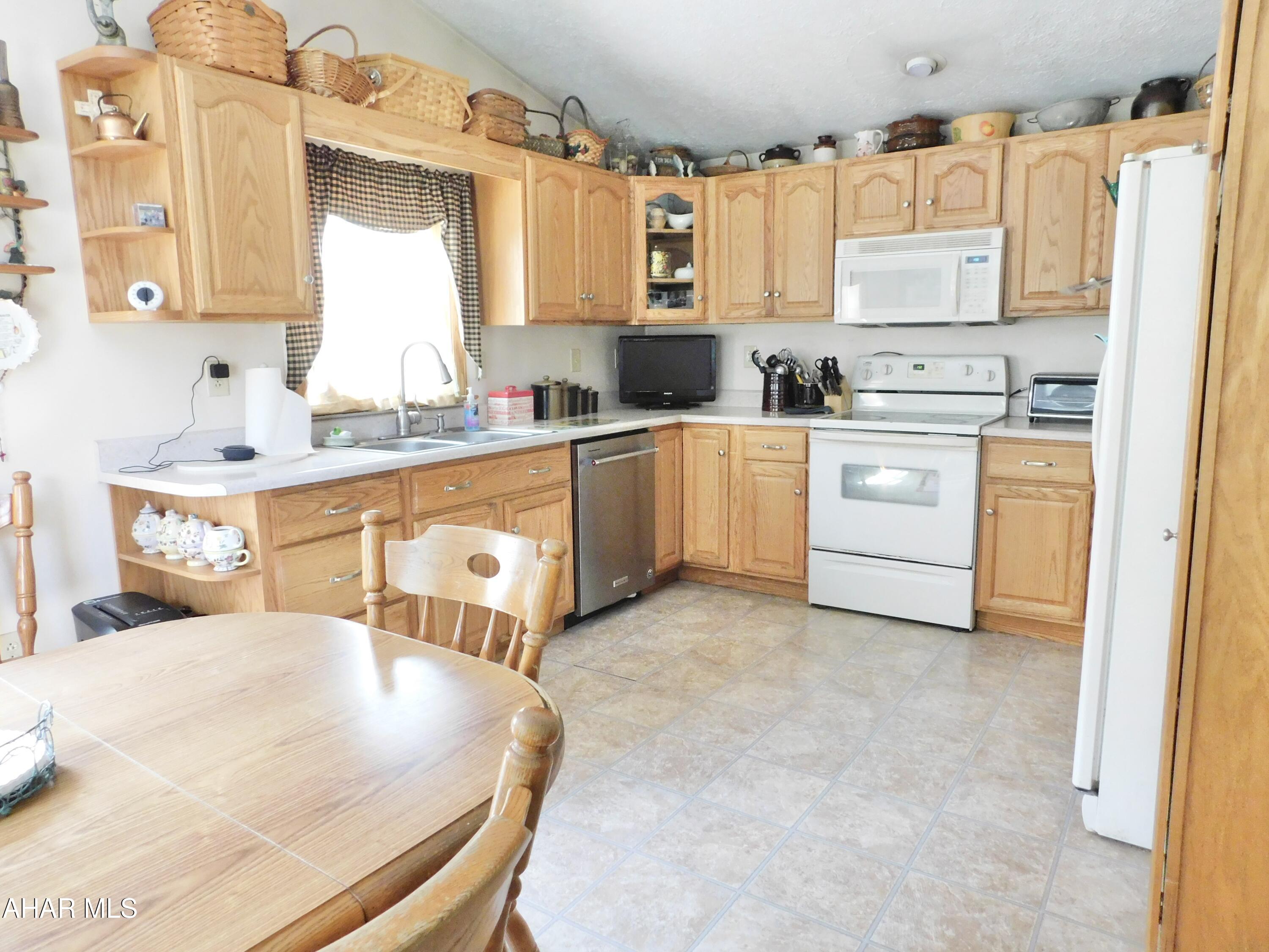 Homers Gap - Residential