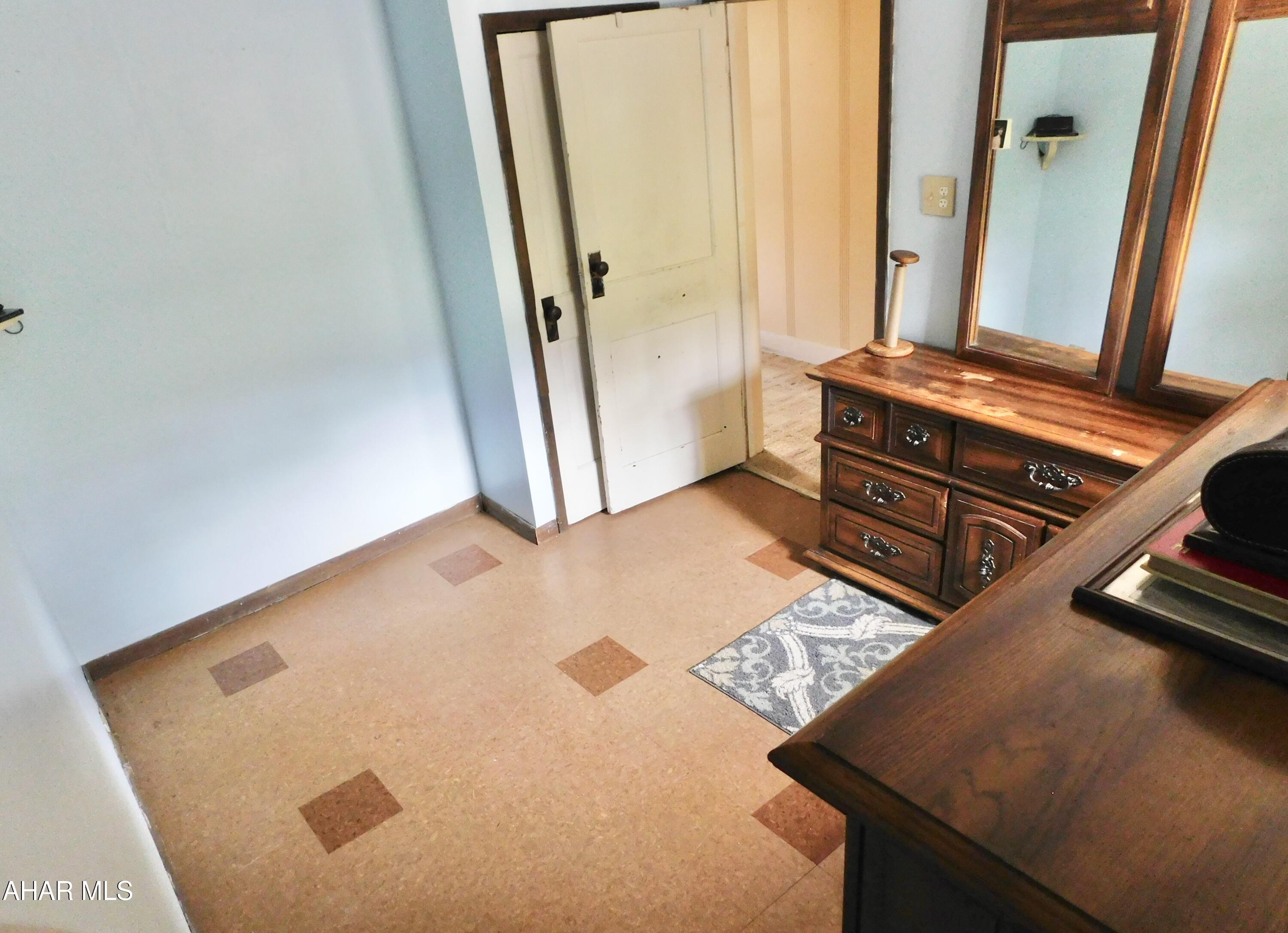 Homers Gap - Residential