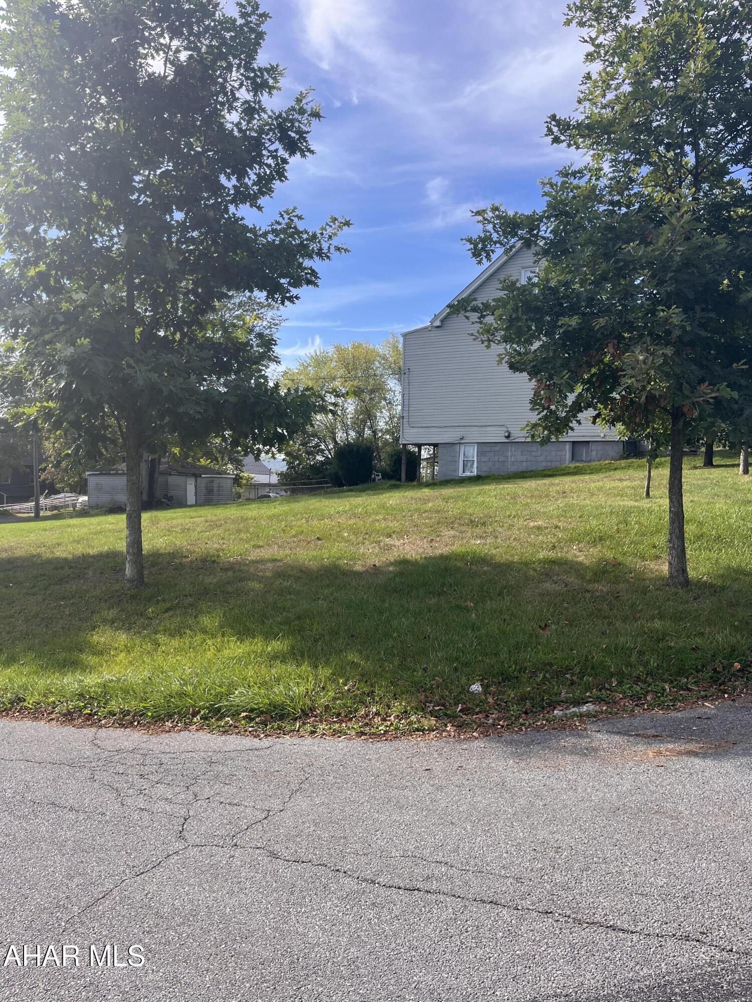 Juniata - Residential