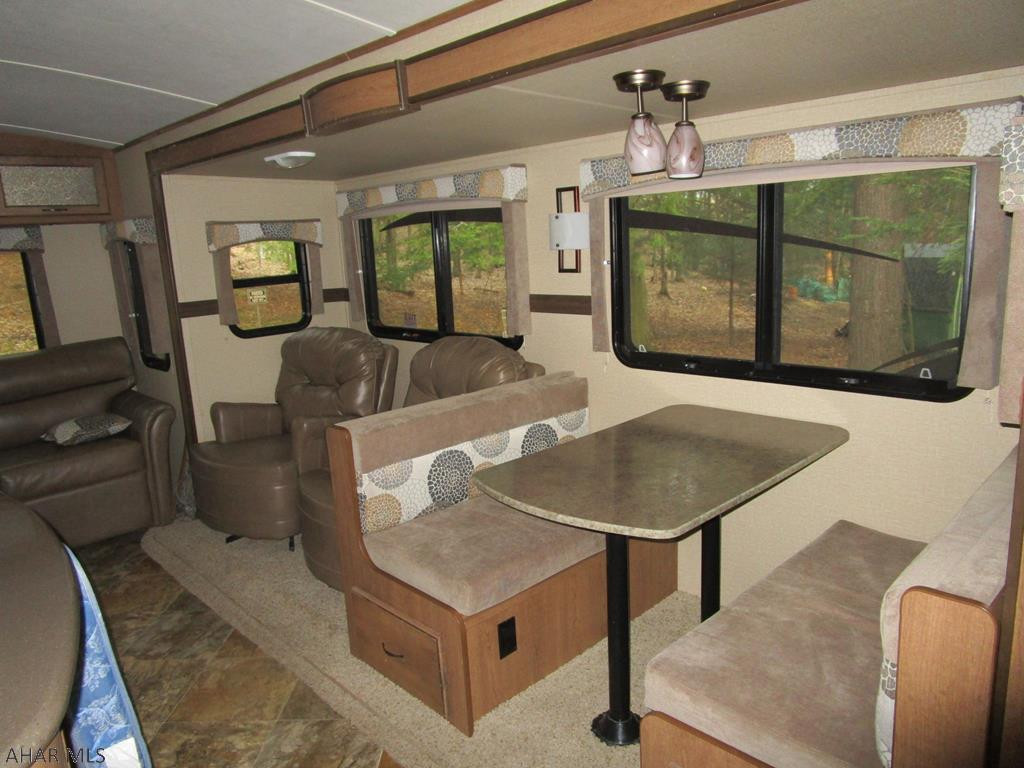 Glendale Yearound - Residential