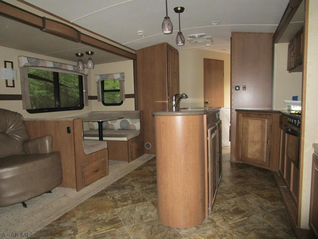 Glendale Yearound - Residential