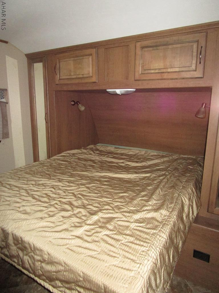 Glendale Yearound - Residential