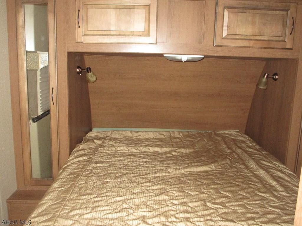 Glendale Yearound - Residential