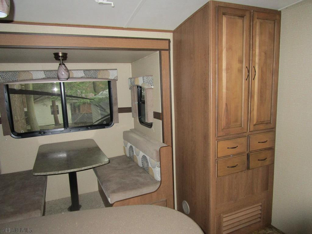 Glendale Yearound - Residential