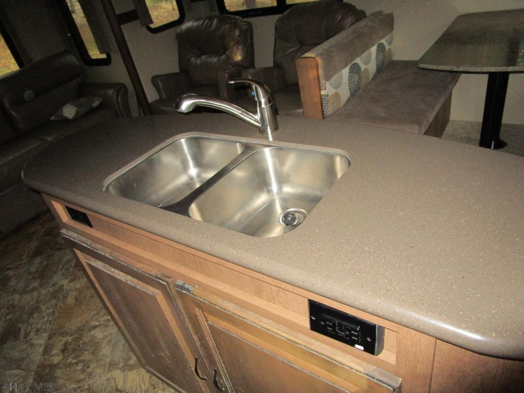 Glendale Yearound - Residential