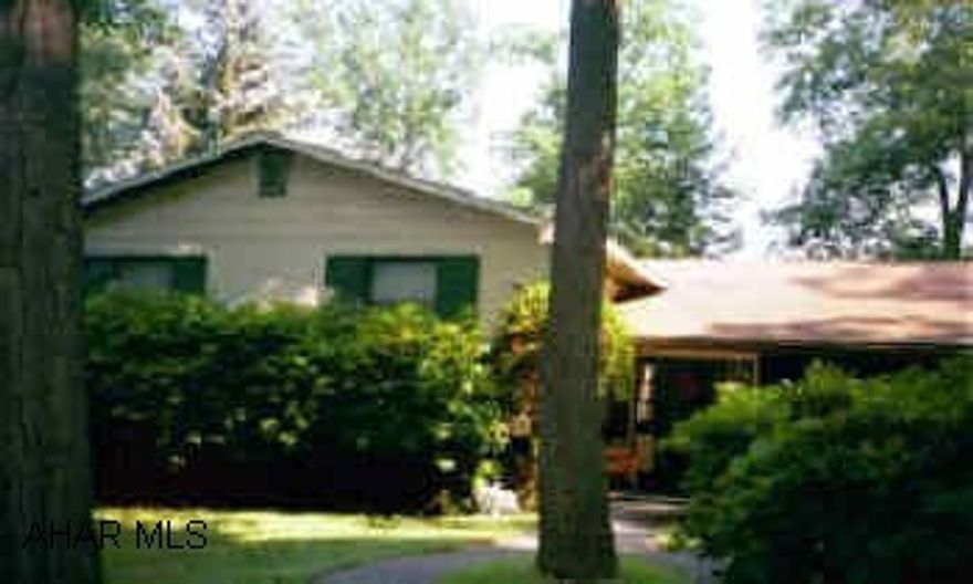 4 Bd split level, 3 car garage attached, central air, inground pool needs liner  Juniata Springs 4 bd split level, 3 car garage, inground pool (needs liner), well & septic with access to public sewer