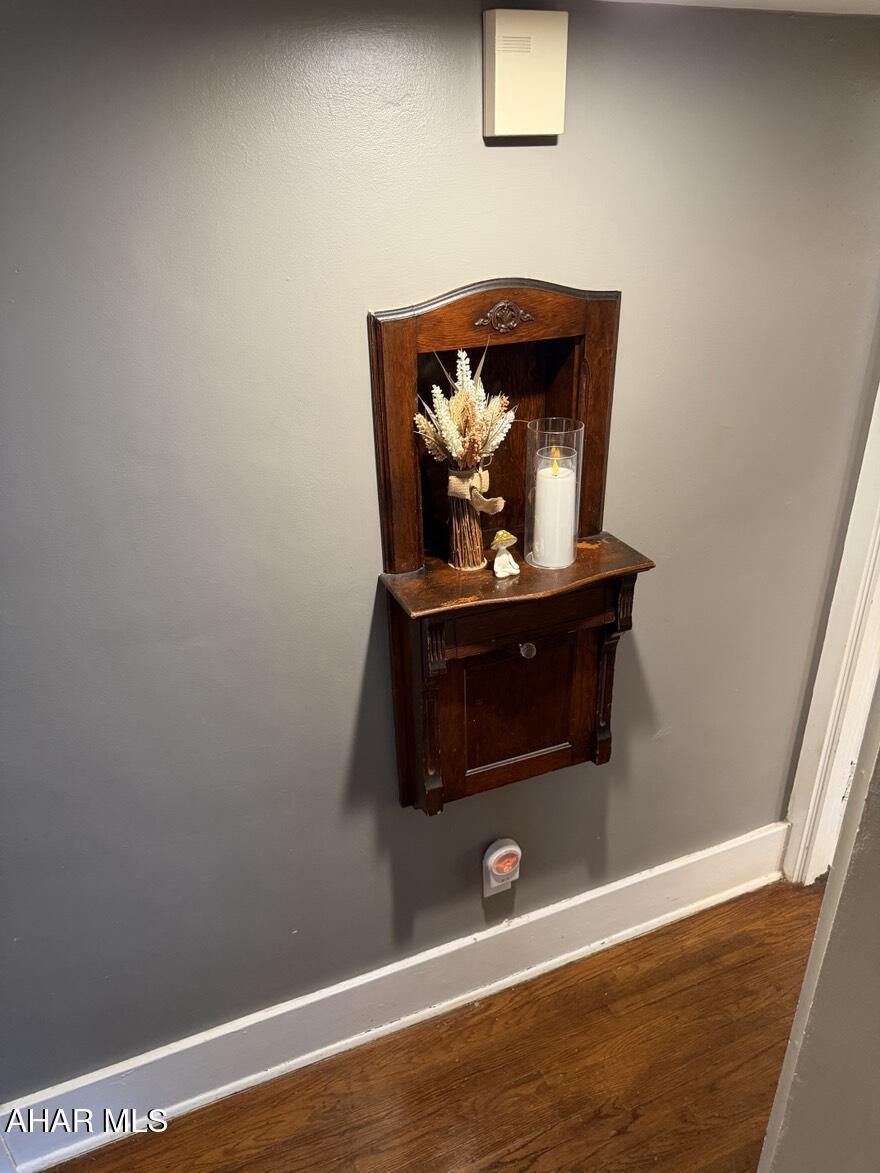 Baker Mansion - Residential