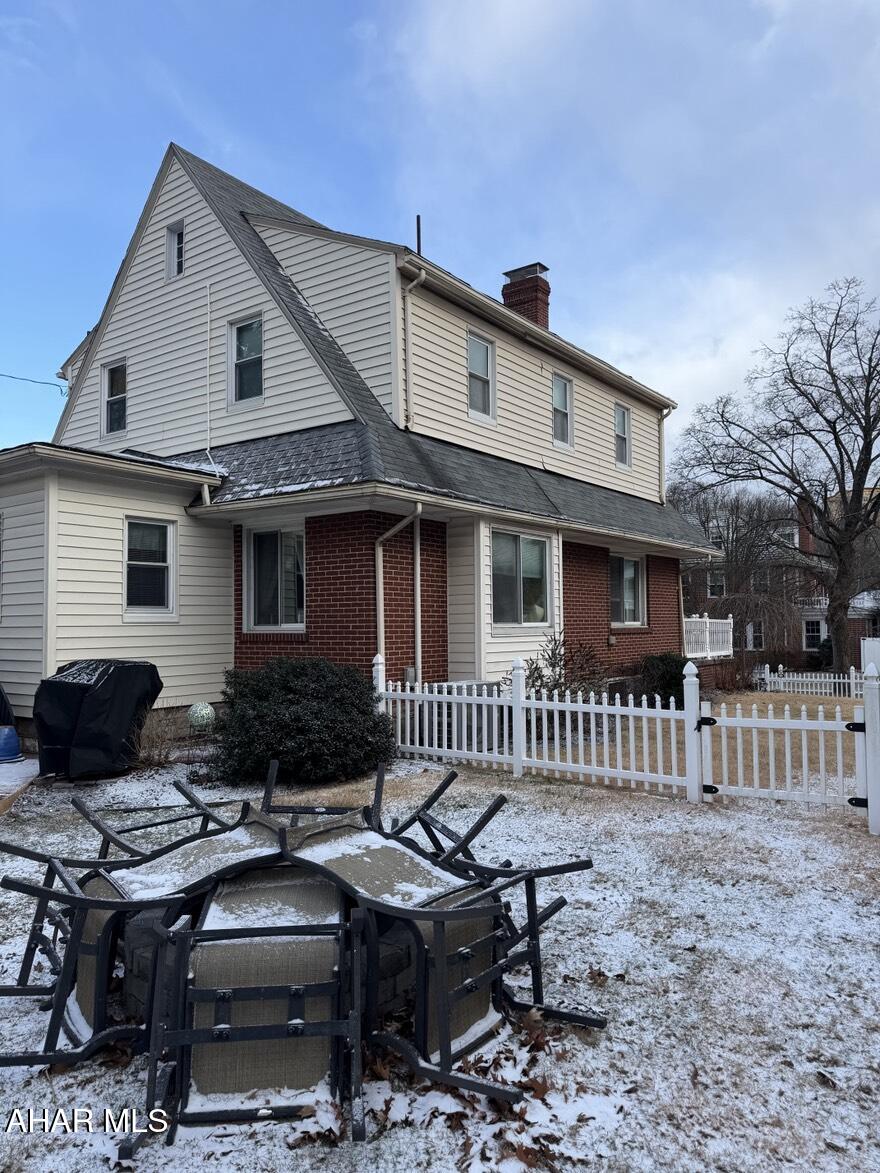 Baker Mansion - Residential