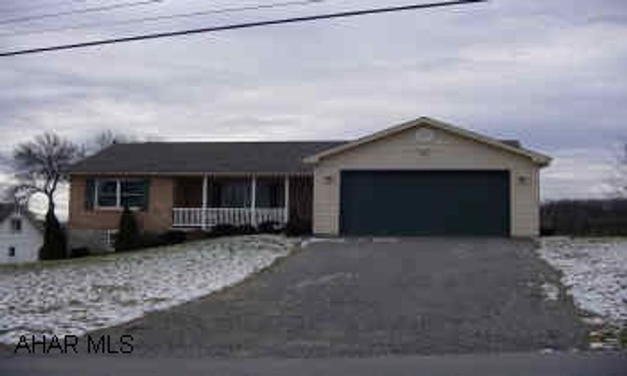 Super Ranch Home! Master Bedroom & Full Bath Walk in Closet, 4th Bedroom in Basement, Nice eat-in Kitchen,Formal Dining Room, Large Family Room,Gas Fireplace, 1st Floor Laundry Room, 2 Car Garage on nice lot. Must See Inside!! Super Ranch Home! Master Bedroom & Full Bath Walk in Closet, 4th Bedroom in Basement, Nice eat-in Kitchen,Formal Dining Room, Large Family Room,Gas Fireplace, 1st Floor Laundry Room, 2 Car Garage on nice lot. Must See Inside!!