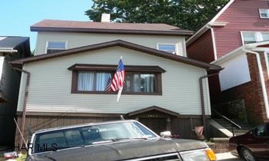 LARGE KITCHEN W/ LOTS OF CUPBOARDS AND BREAKFAST BAR, WALK-IN CLOSET OR COMPUTER ROOM ON 2ND FLOOR, 4TH BEDROOM 3RD FLOOR. MOVE IN CONDITION, LOW TAXES. BUS FOR ELEMENTARY SCHOOL OR PUBLIC BUS AT CORNER. CALL MARGIE MCCLOSKEY. LARGE KITCHEN W/ LOTS OF CUPBOARDS AND BREAKFAST BAR, WALK-IN CLOSET OR COMPUTER ROOM ON 2ND FLOOR, 4TH BEDROOM 3RD FLOOR. MOVE IN CONDITION, LOW TAXES. BUS FOR ELEMENTARY SCHOOL OR PUBLIC BUS AT CORNER. CALL MARGIE MCCLOSKEY.