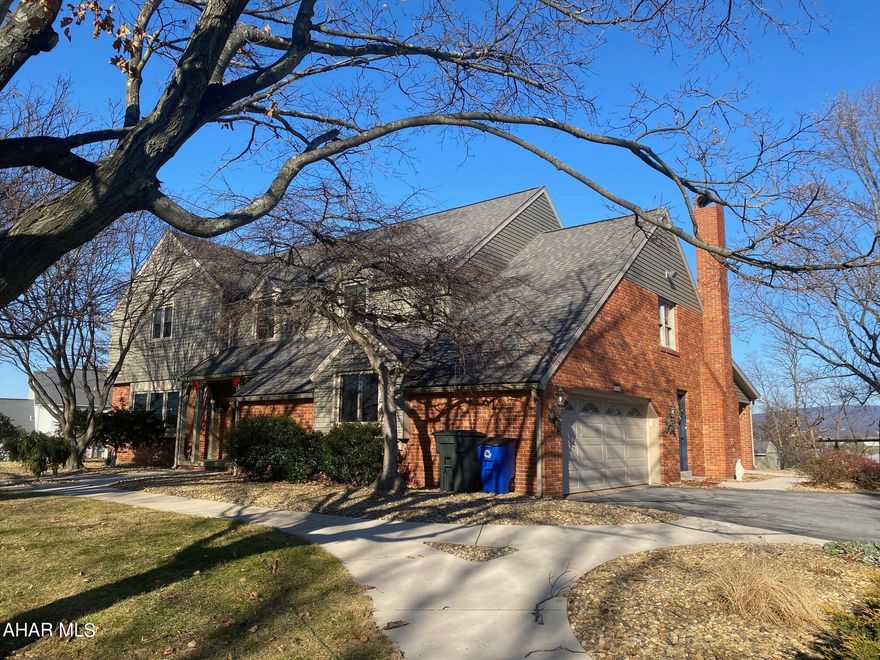 THIS IS A COMP LISTING ONLY.