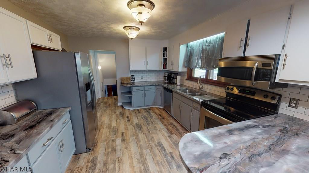 Lower Brush Mountain Road - Residential