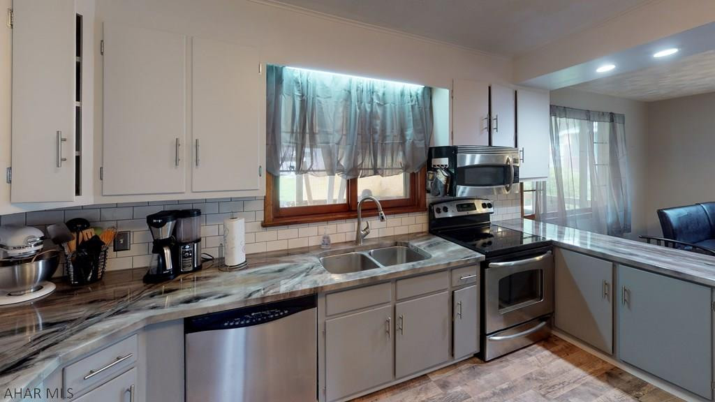 Lower Brush Mountain Road - Residential