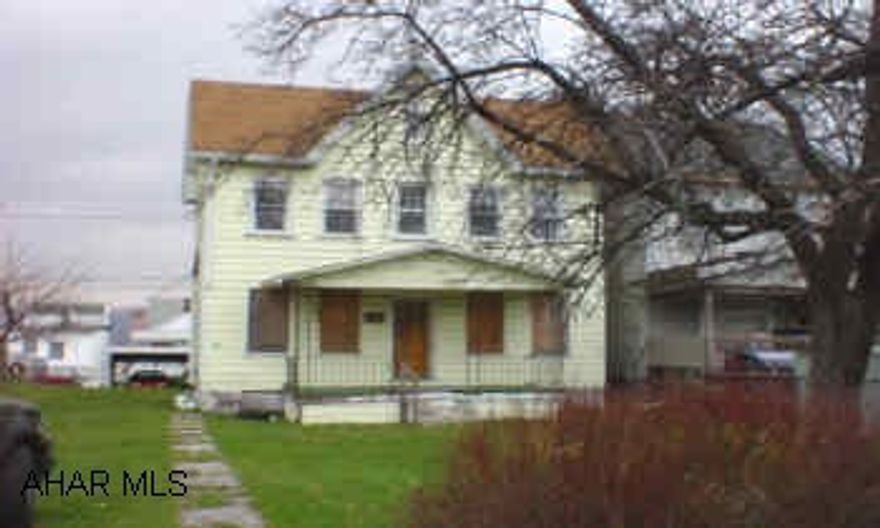 Handyman special! 50x120 lot. Great views of the city!