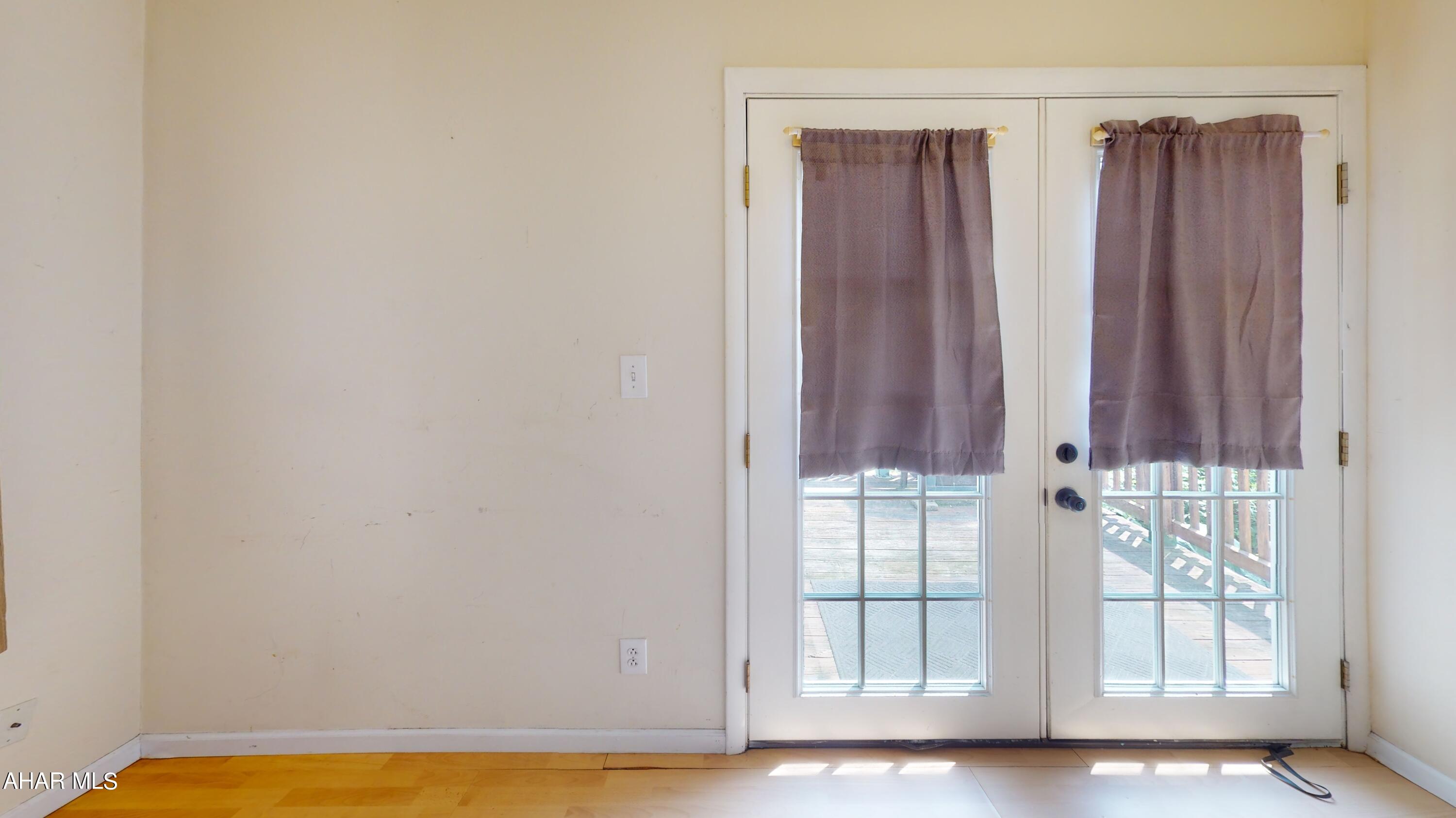 Juniata - Residential