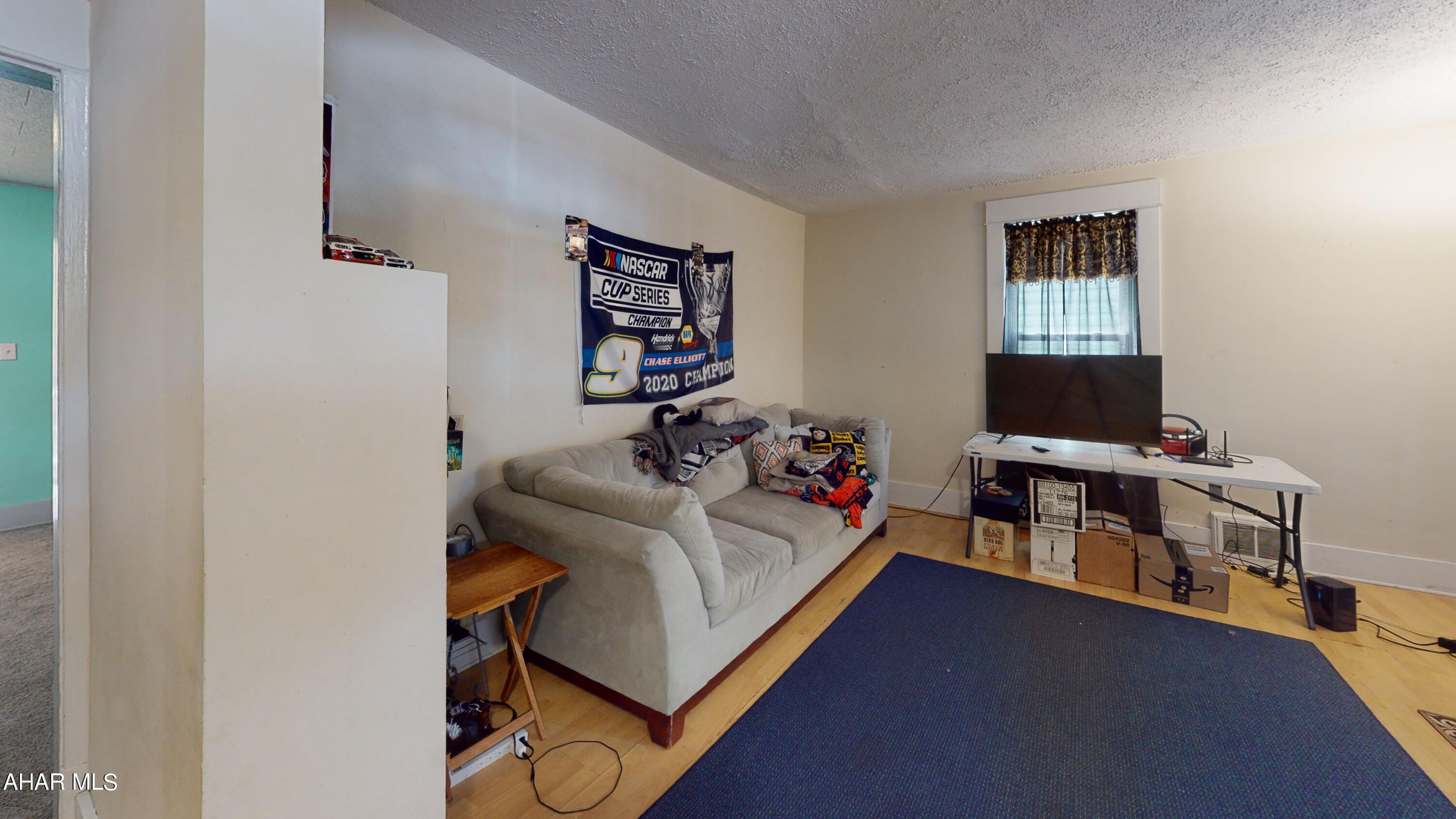 Juniata - Residential