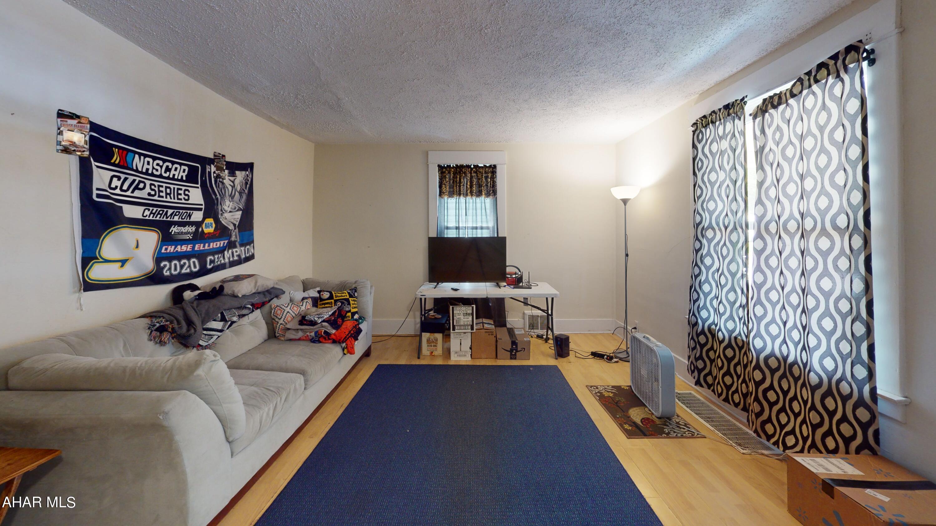 Juniata - Residential