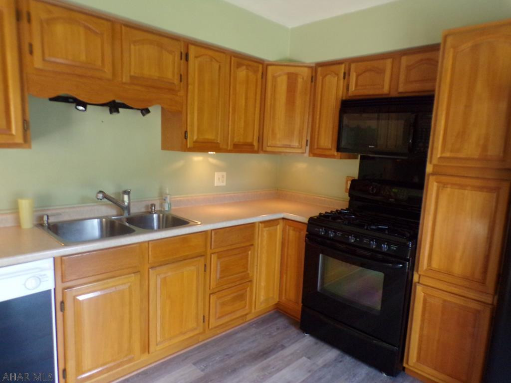 Cricket Knoll - Residential