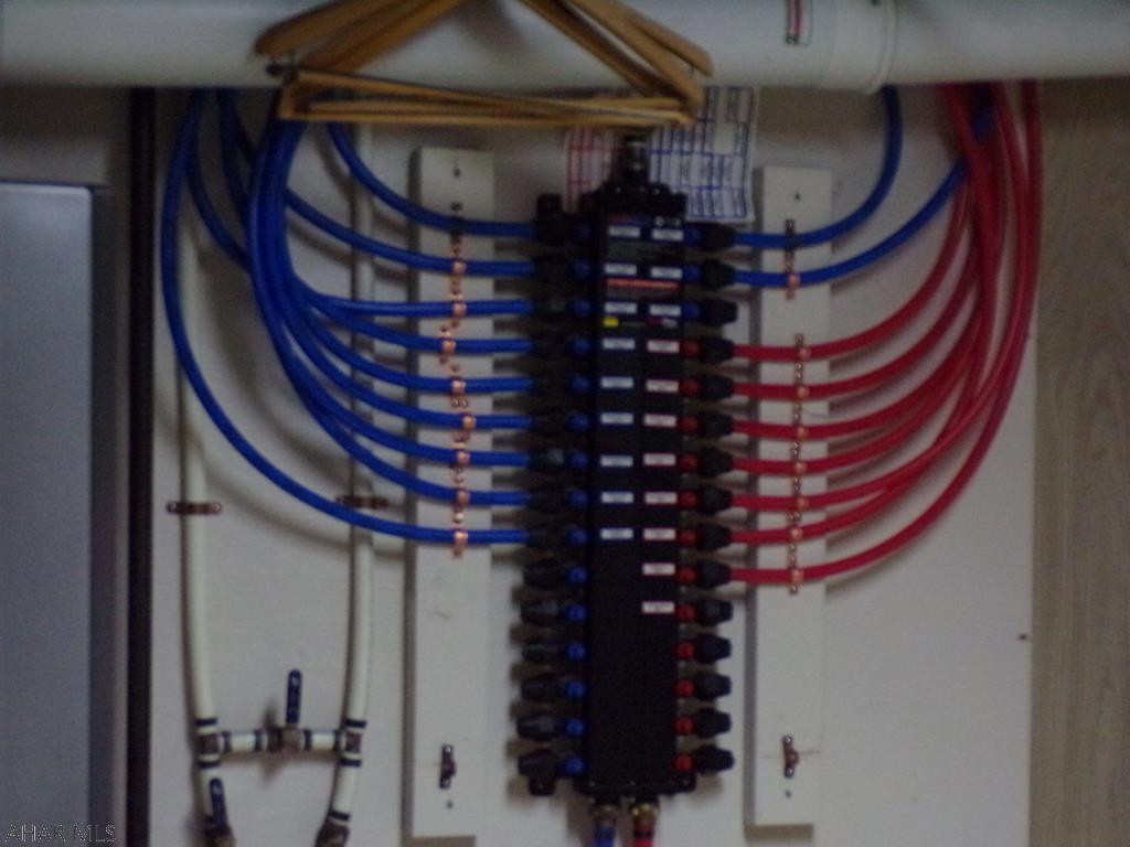 Cricket Knoll - Residential