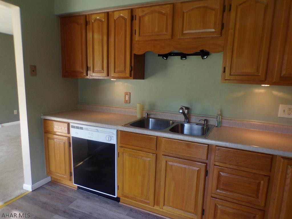 Cricket Knoll - Residential