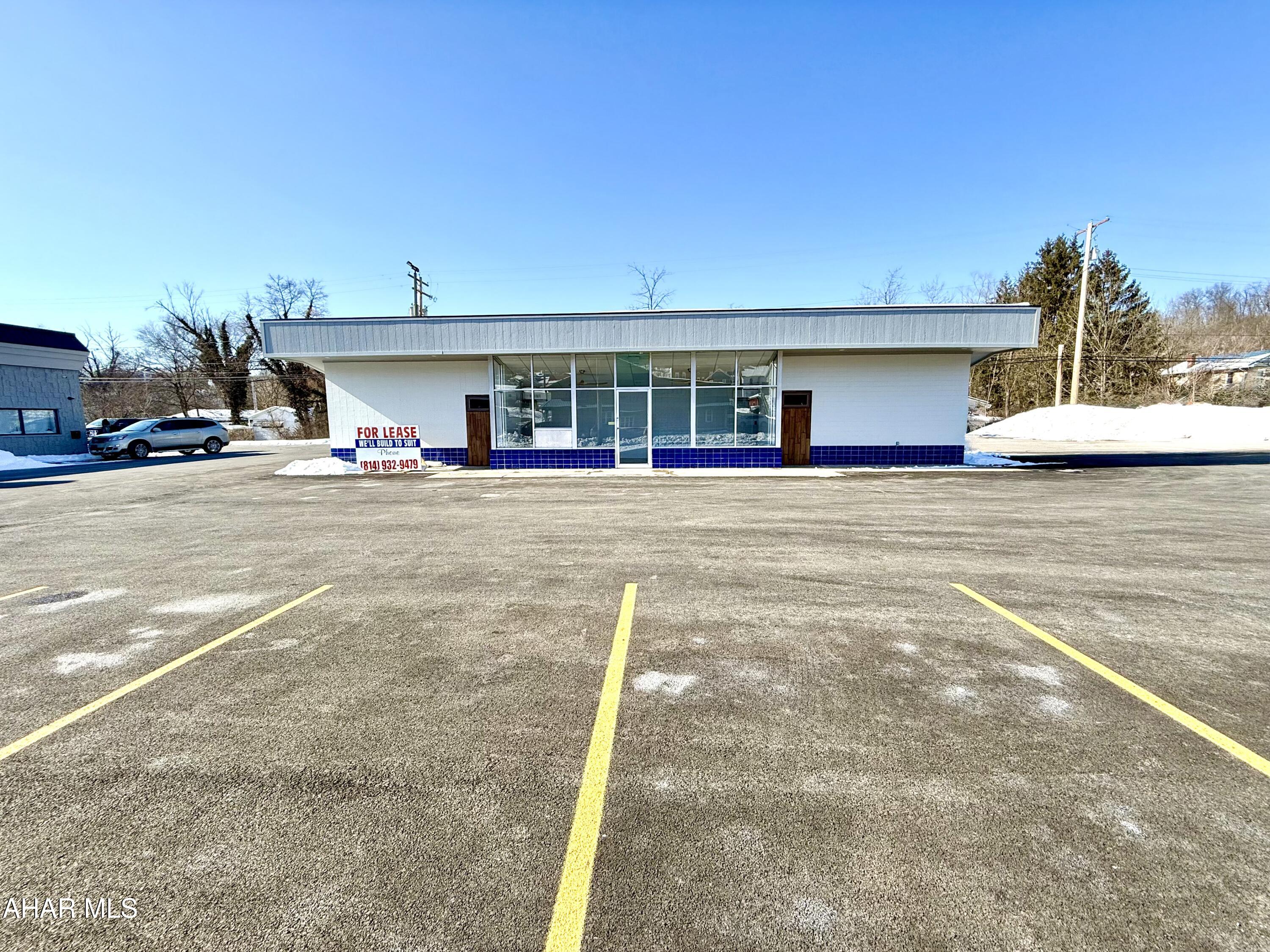 Lakemont - Commercial Lease