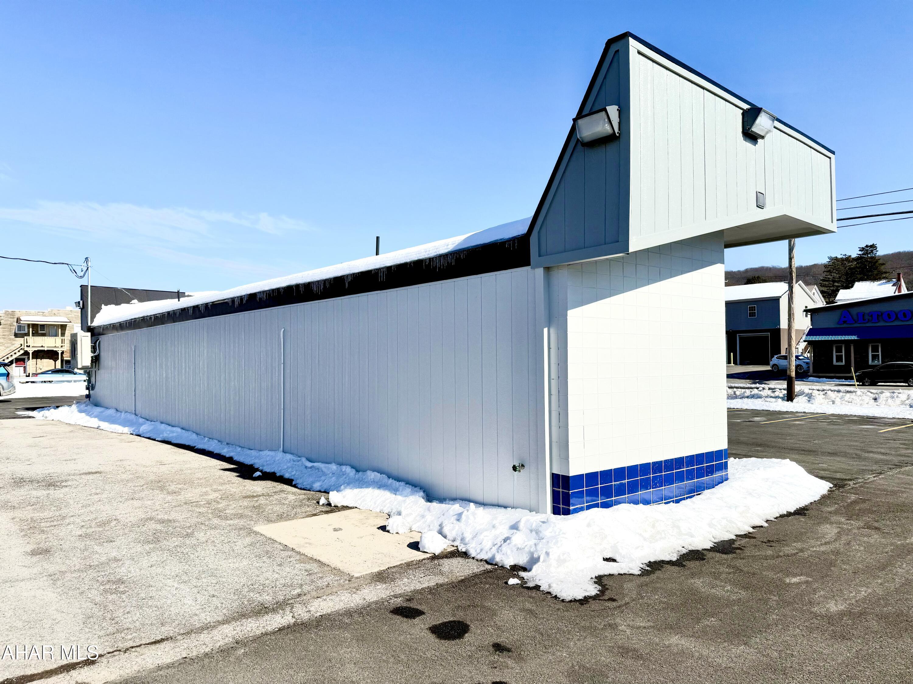 Lakemont - Commercial Lease