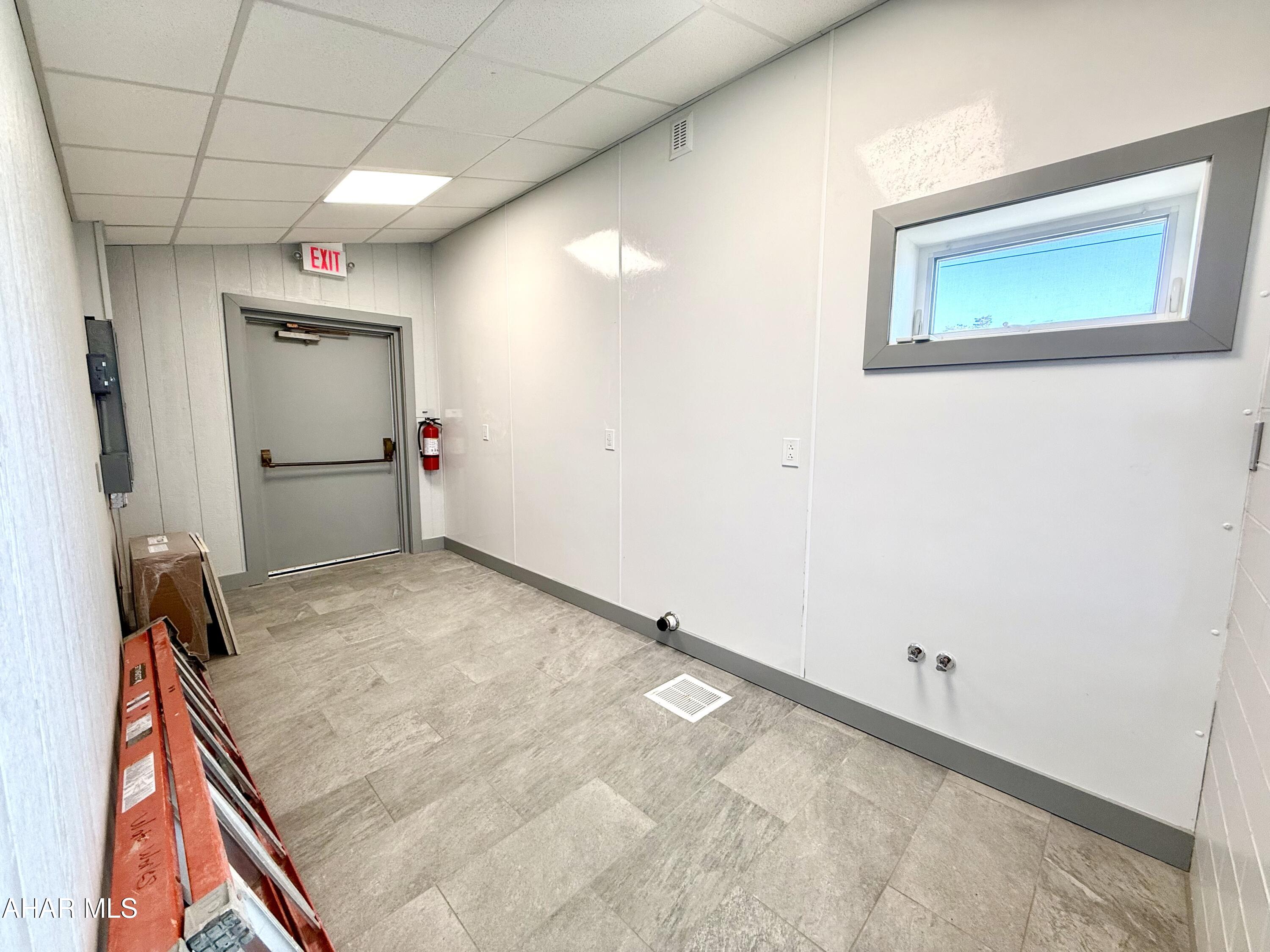 Lakemont - Commercial Lease