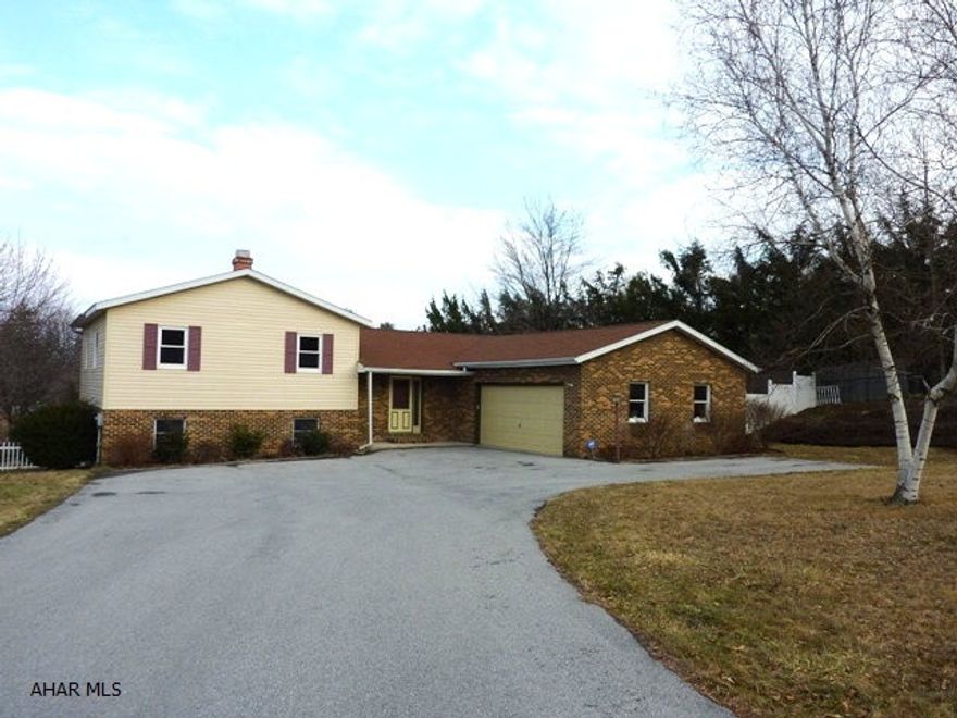 Bellmeade/Logan Twp. Large multi-level w/fenced yard. This beautiful home features living room w/gas fireplace, eat-in kitchen & huge familyroom w/wood fireplace. Don't miss the private rear patio. The sale includes the newer kitchen appliances. Bedroom carpets are to be replaced for buyers.  You pick your colors!  Don't miss this opportunity in a wonderful area.