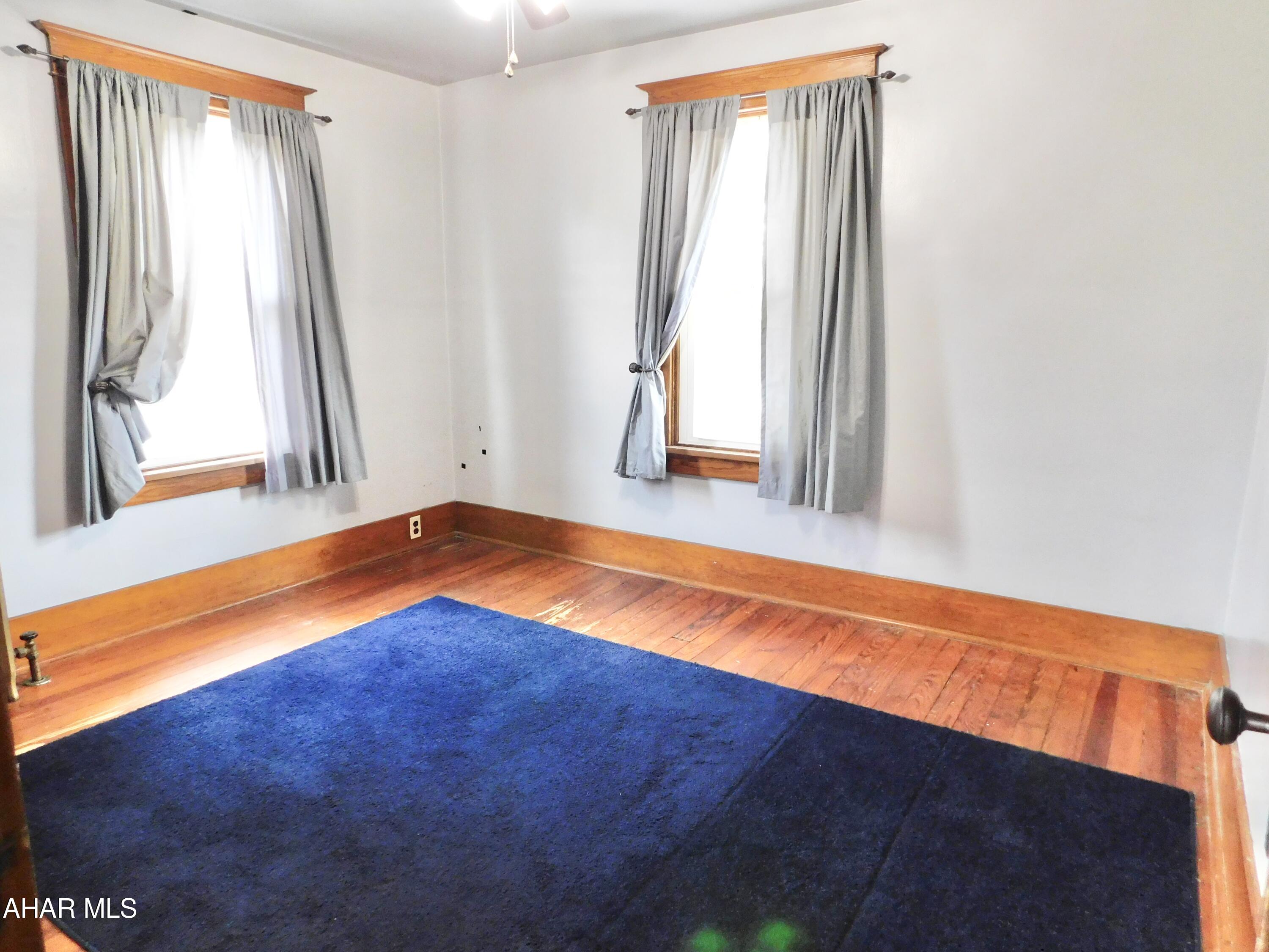 Juniata Gap - Residential