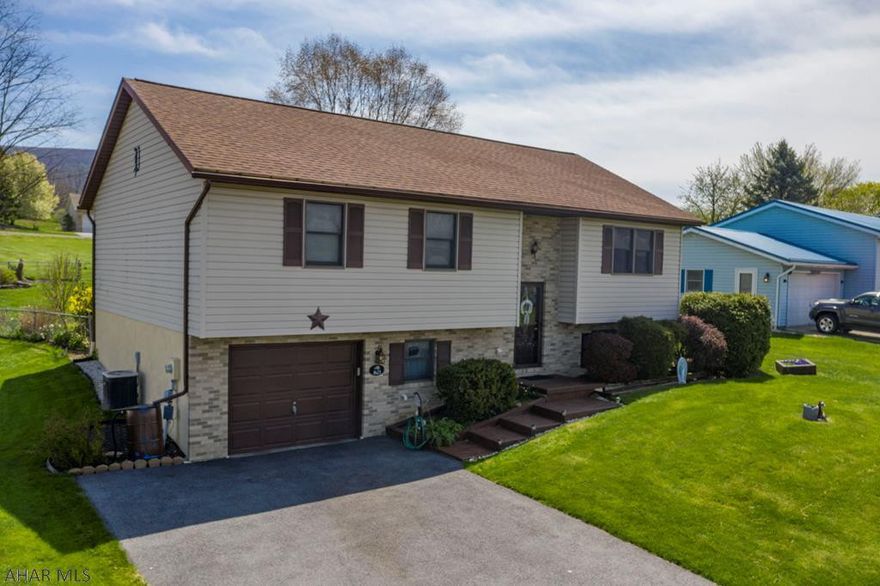 Spacious Bi-Level on St. Francis Lane . Home features 3 large bedrooms and 2 full baths. Enjoy cooking in this ample eat in kitchen open to the dining room and spend  time in the great living room. Lower level has a huge family room, laundry and full bath.  Garage is integral . Live it up on your back deck.   So much to offer.. schedule an appointment today.