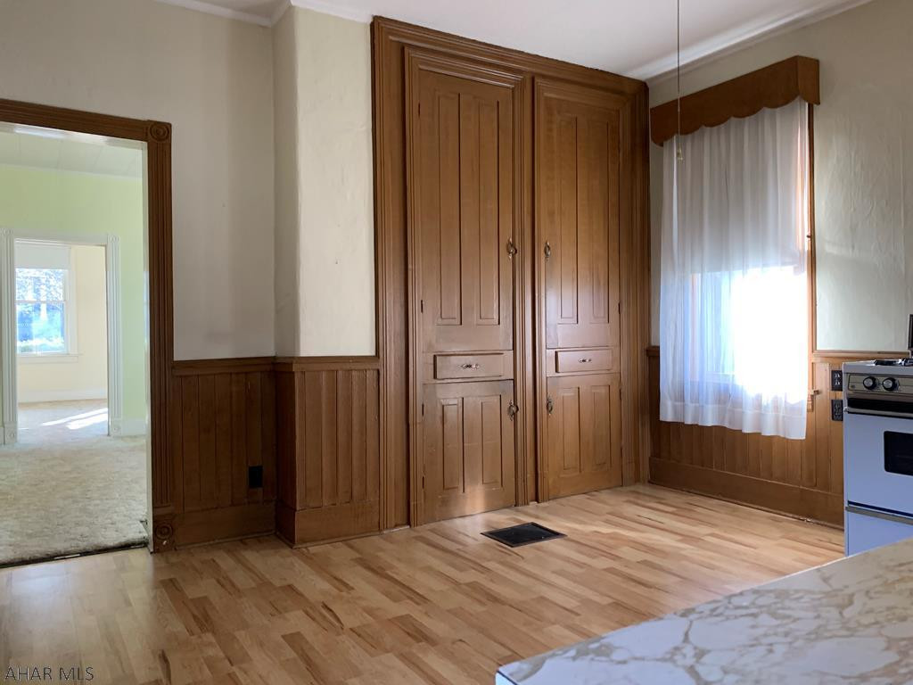 Unknown - Residential