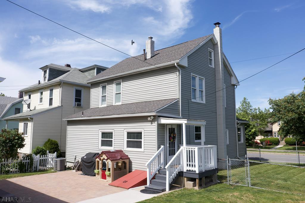 Llyswen - Residential