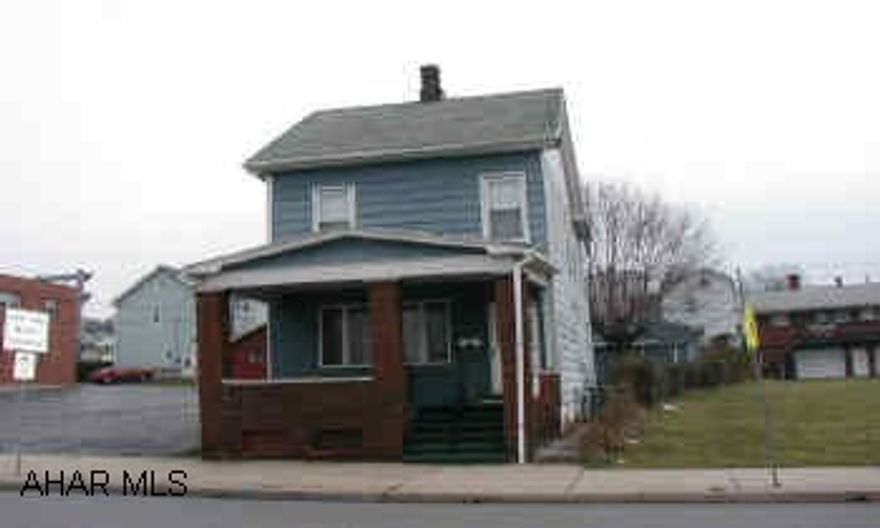 2 1/2 story frame - business or house