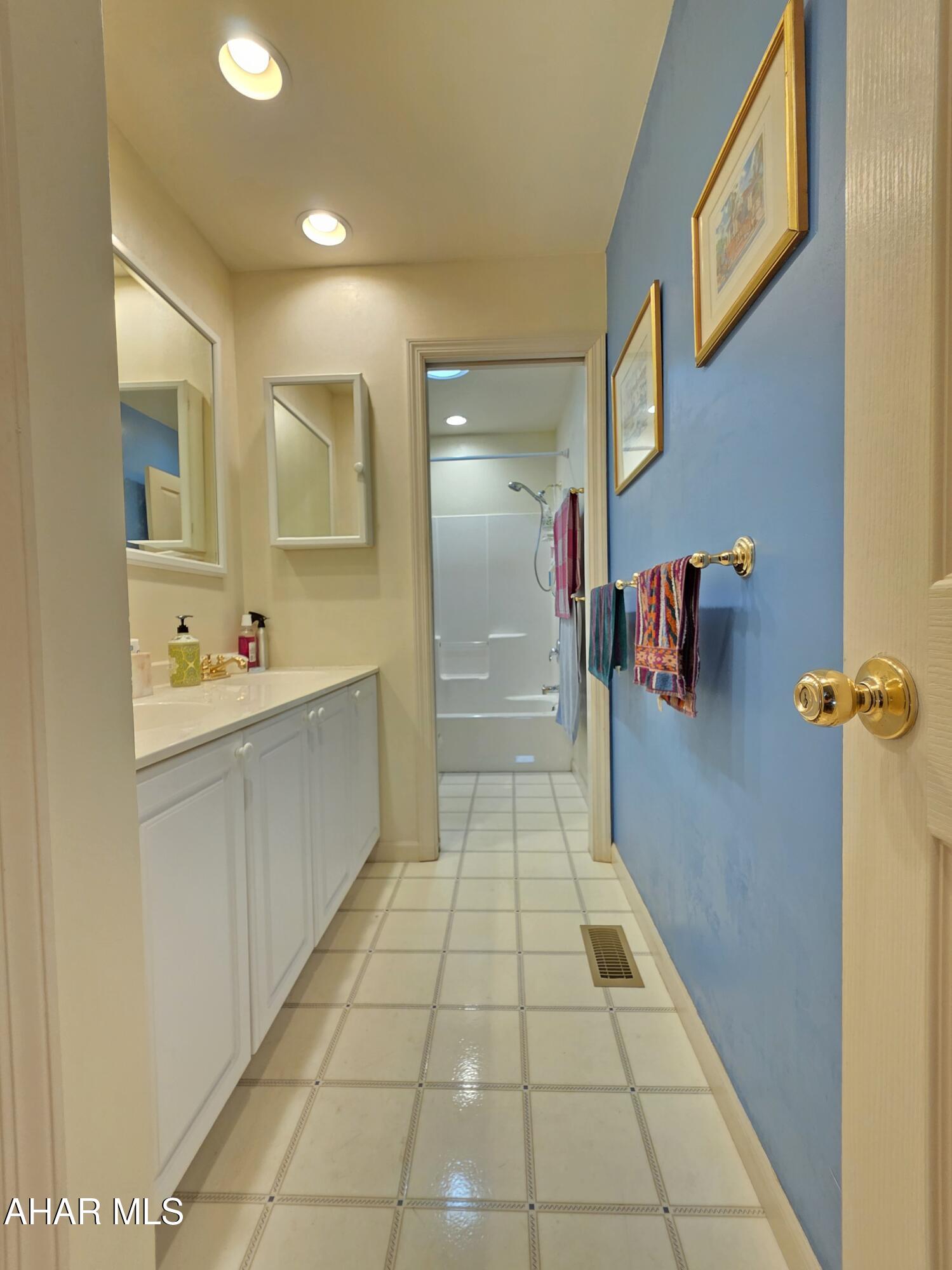 Hollidaysburg - Residential