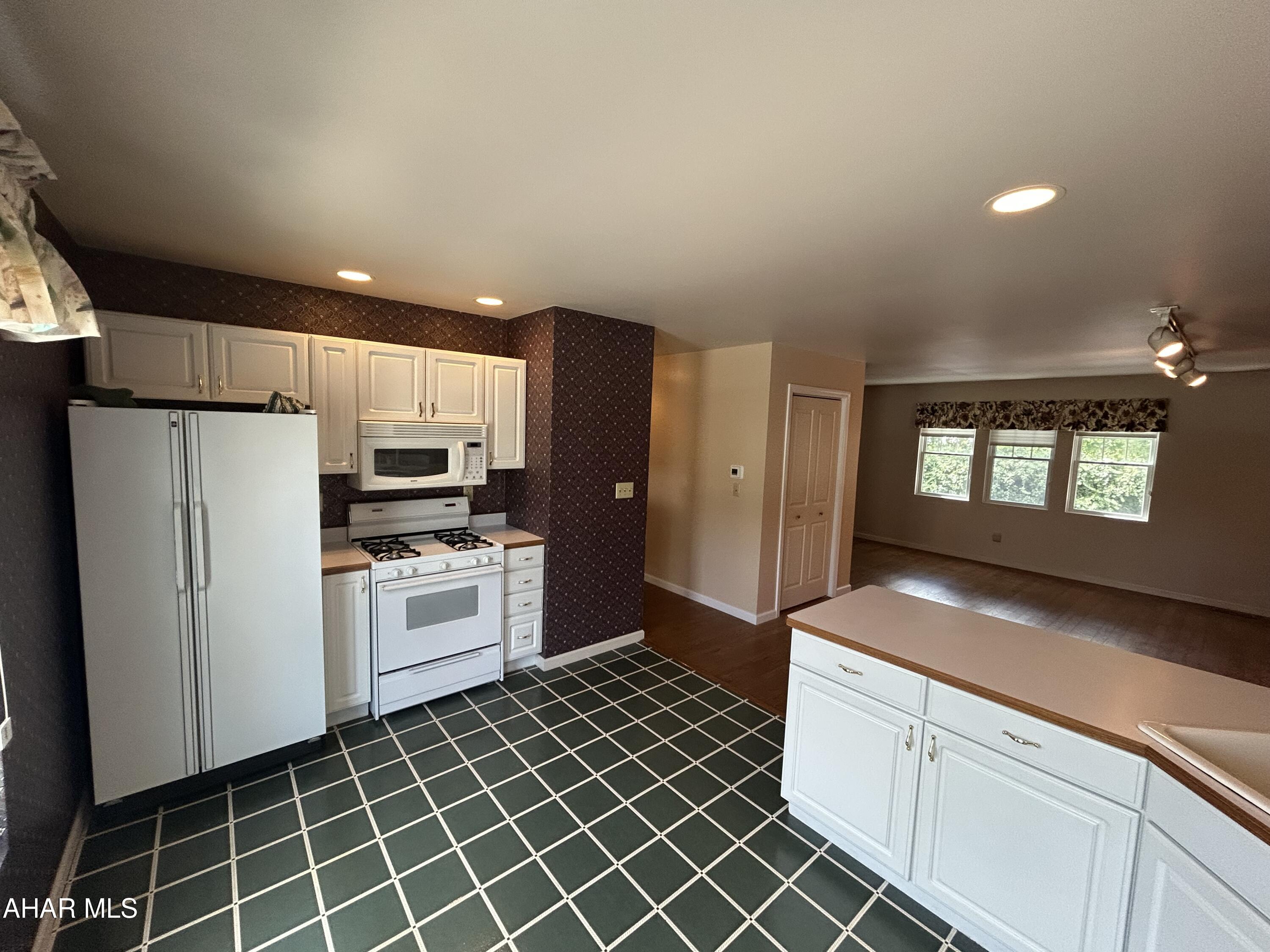 Hollidaysburg - Residential