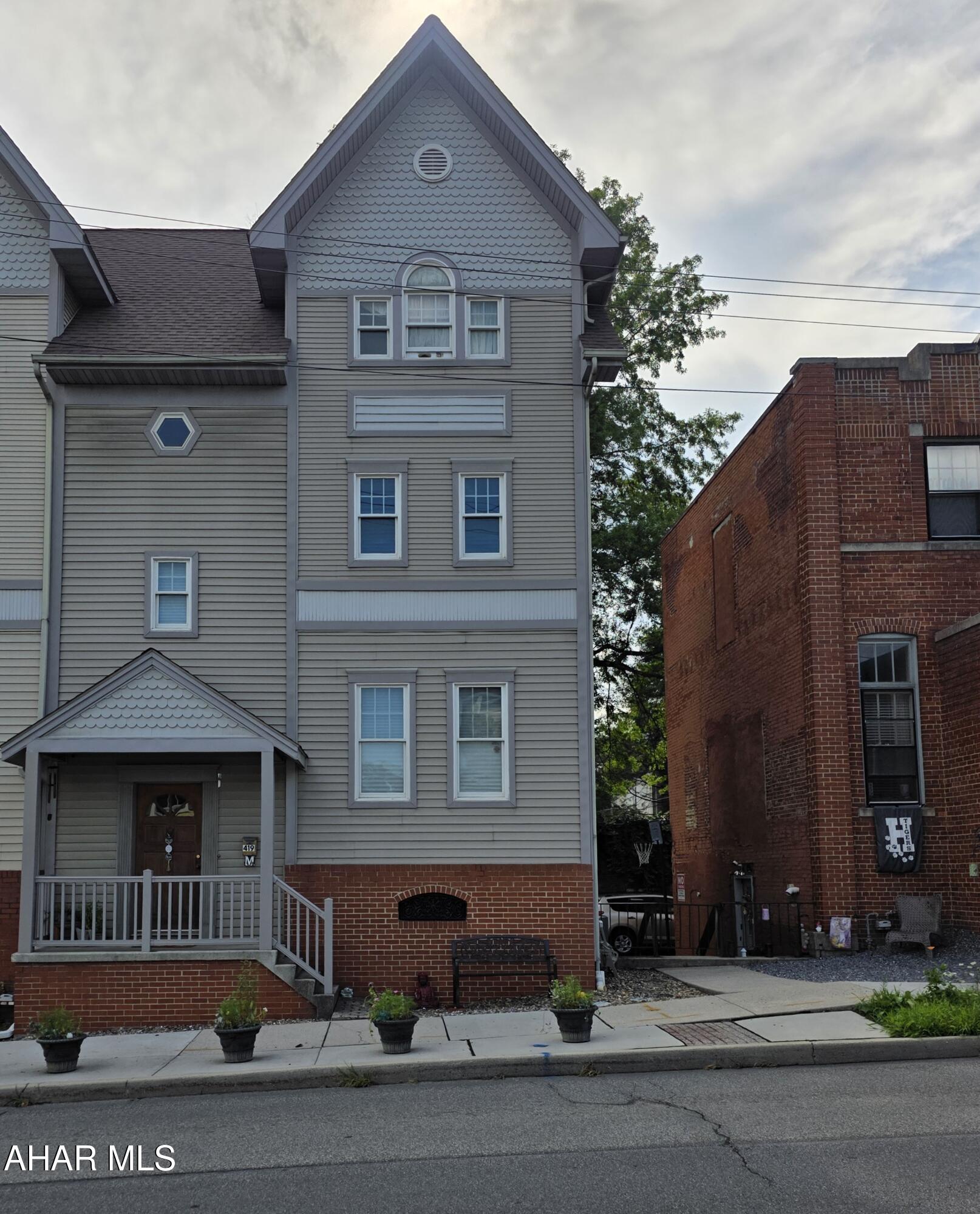 Hollidaysburg - Residential