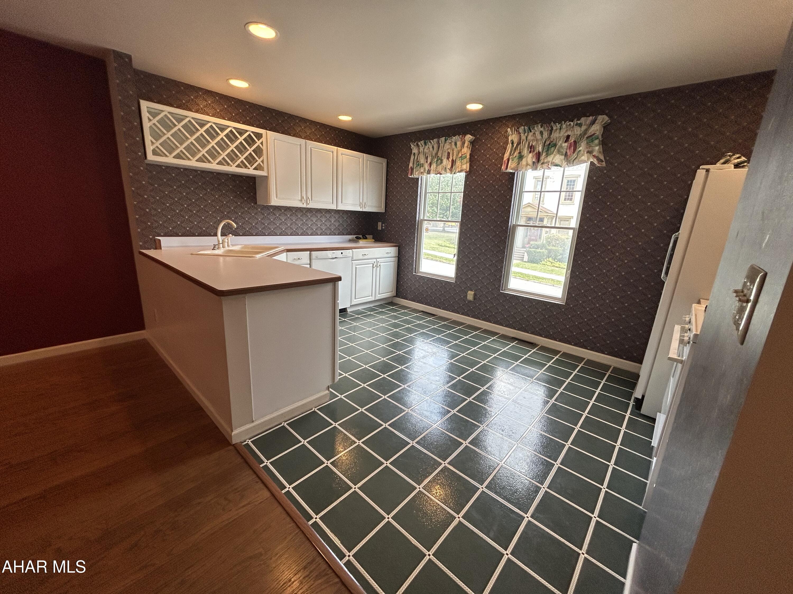 Hollidaysburg - Residential