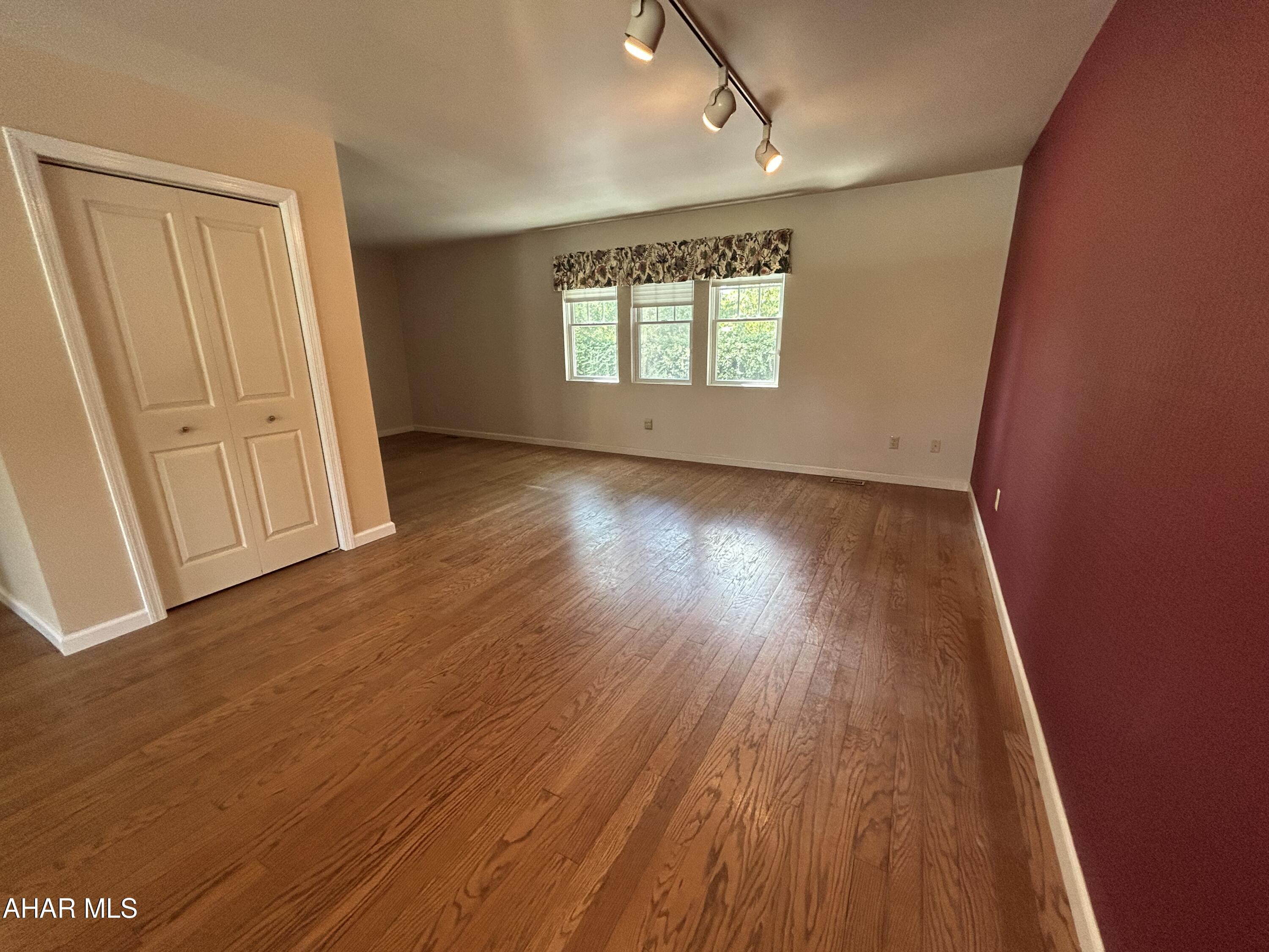 Hollidaysburg - Residential