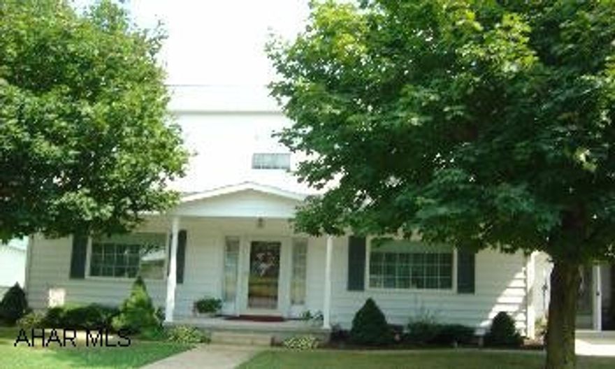 Totally remodeled.  New Bathrooms / Kitchen.  New electric, vinyl, doors. Totally remodeled.  New Bathrooms / Kitchen.  New electric, vinyl, doors.