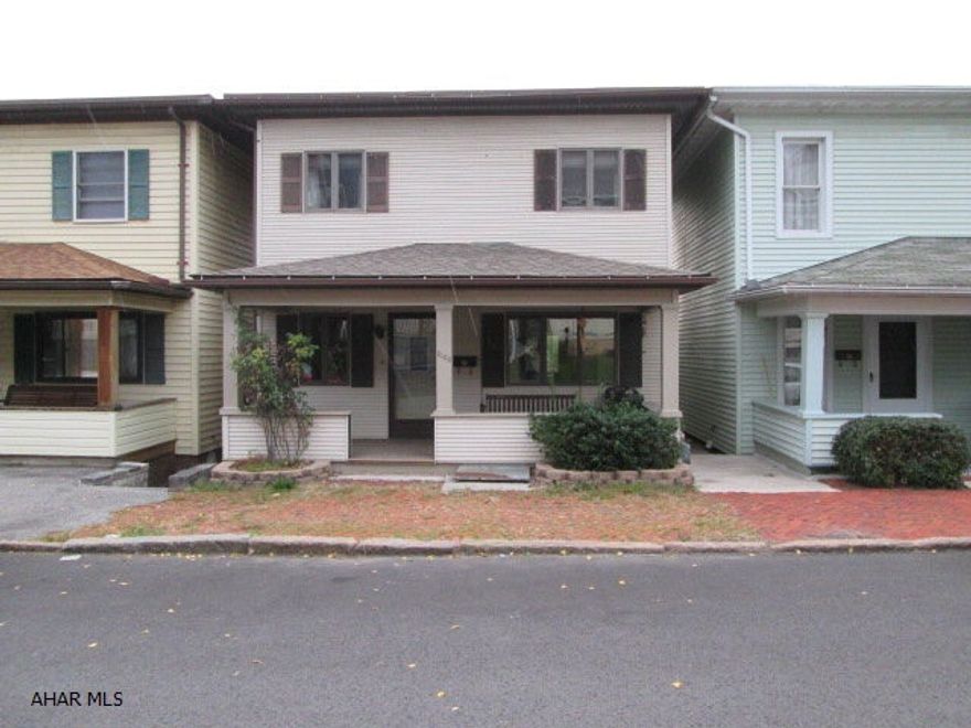 Extremely well-maintained 2 story home!  Gorgeous kitchen that features granite countertops, maple cabinets, and stainless steel appliances.  Dining room has additional countertops and cabinets.  Spacious living room.  Unique sunroom that has a rustic feeling and a beautiful knotty pine ceiling.  3 bedrooms all with plenty of closet space. Second floor hallway has built-in cabinets.  Nice yard with a fence.  This house is move-in ready and has great mechanics throughout!